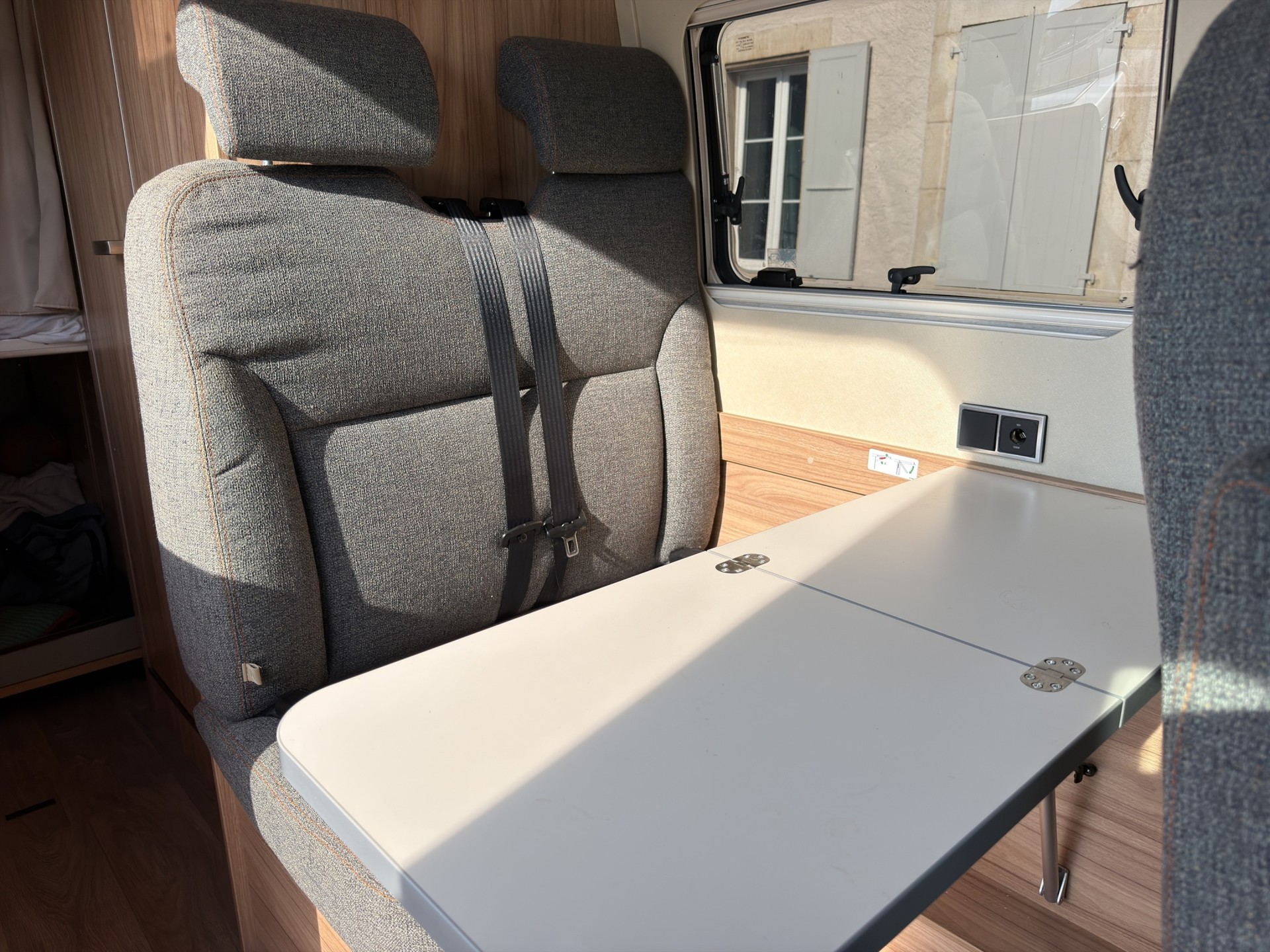 MERCEDES-BENZ Sprinter 419 CDI Standard 9G-TRONIC Hymer Grand Canyon S 4X4-image-19