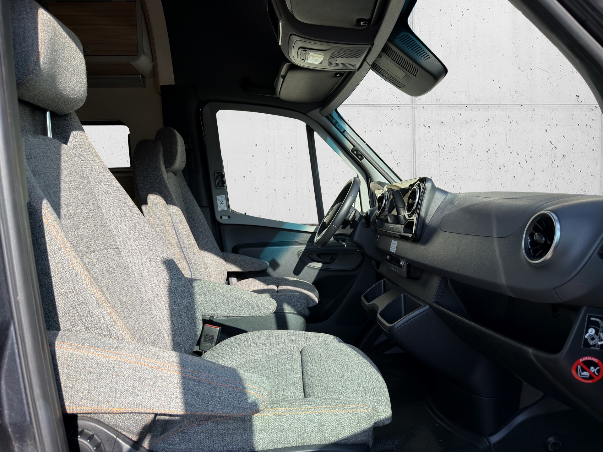 MERCEDES-BENZ Sprinter 419 CDI Standard 9G-TRONIC Hymer Grand Canyon S 4X4-image-17