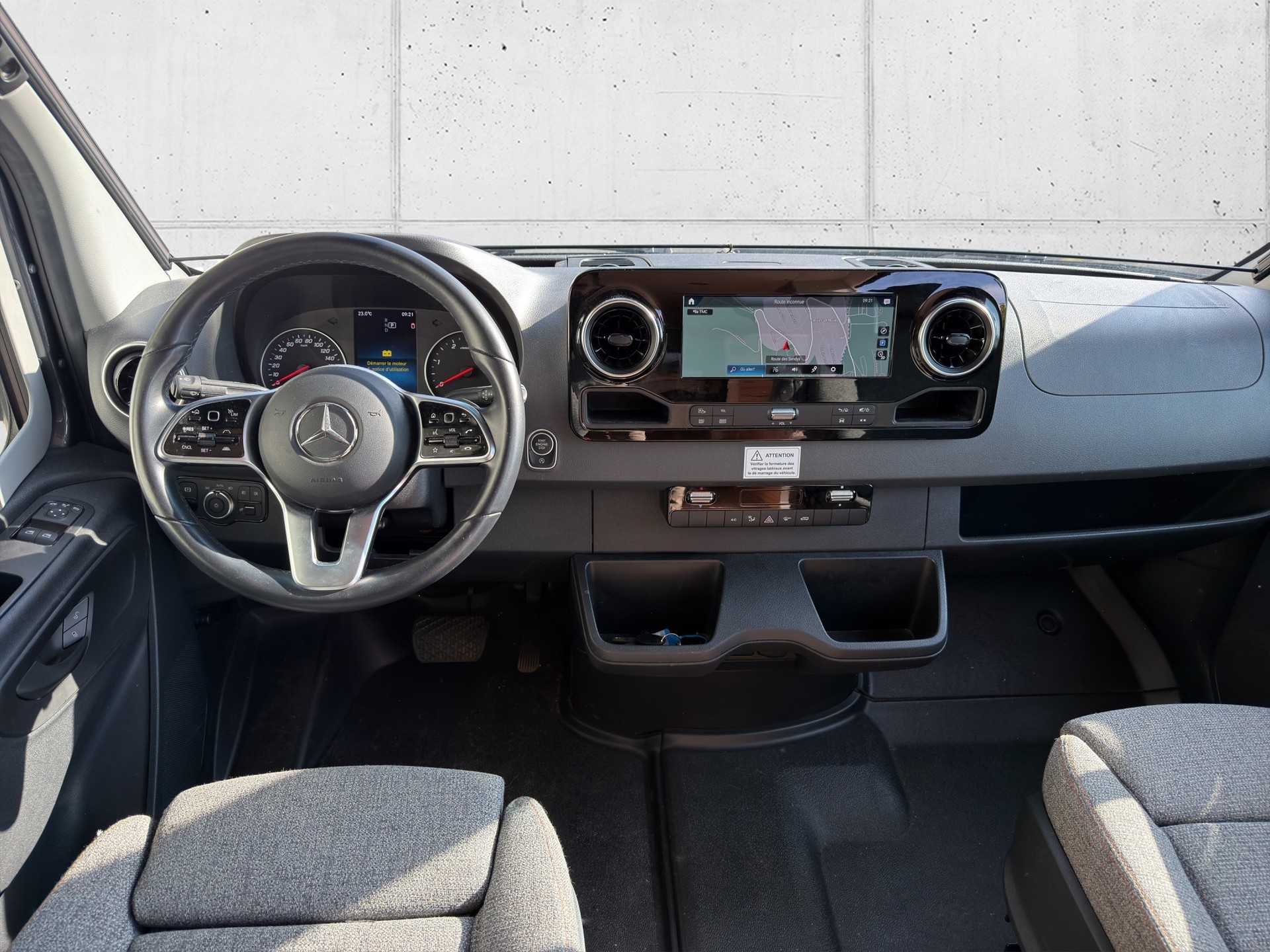 MERCEDES-BENZ Sprinter 419 CDI Standard 9G-TRONIC Hymer Grand Canyon S 4X4-image-12