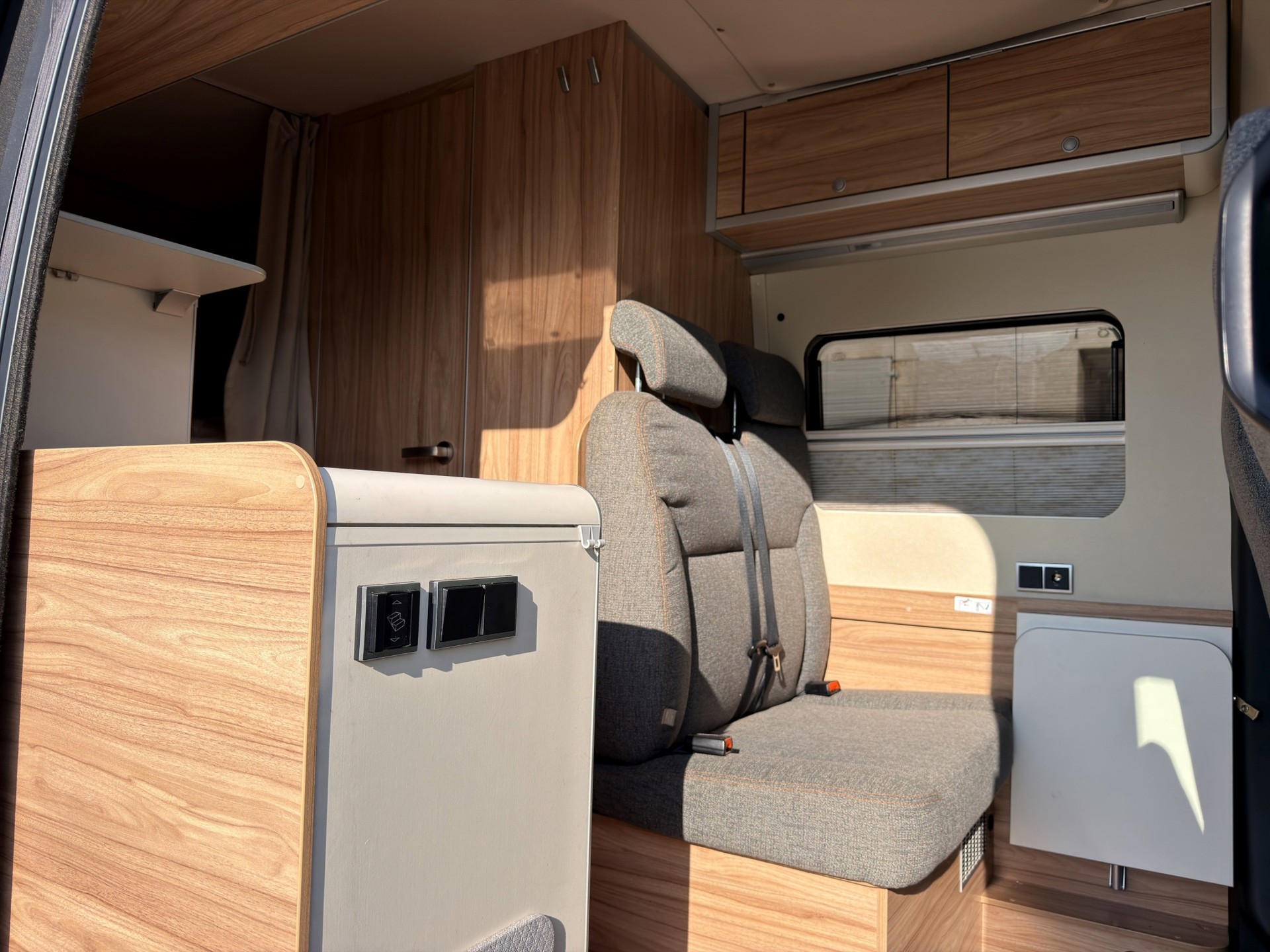 MERCEDES-BENZ Sprinter 419 CDI Standard 9G-TRONIC Hymer Grand Canyon S 4X4-image-18