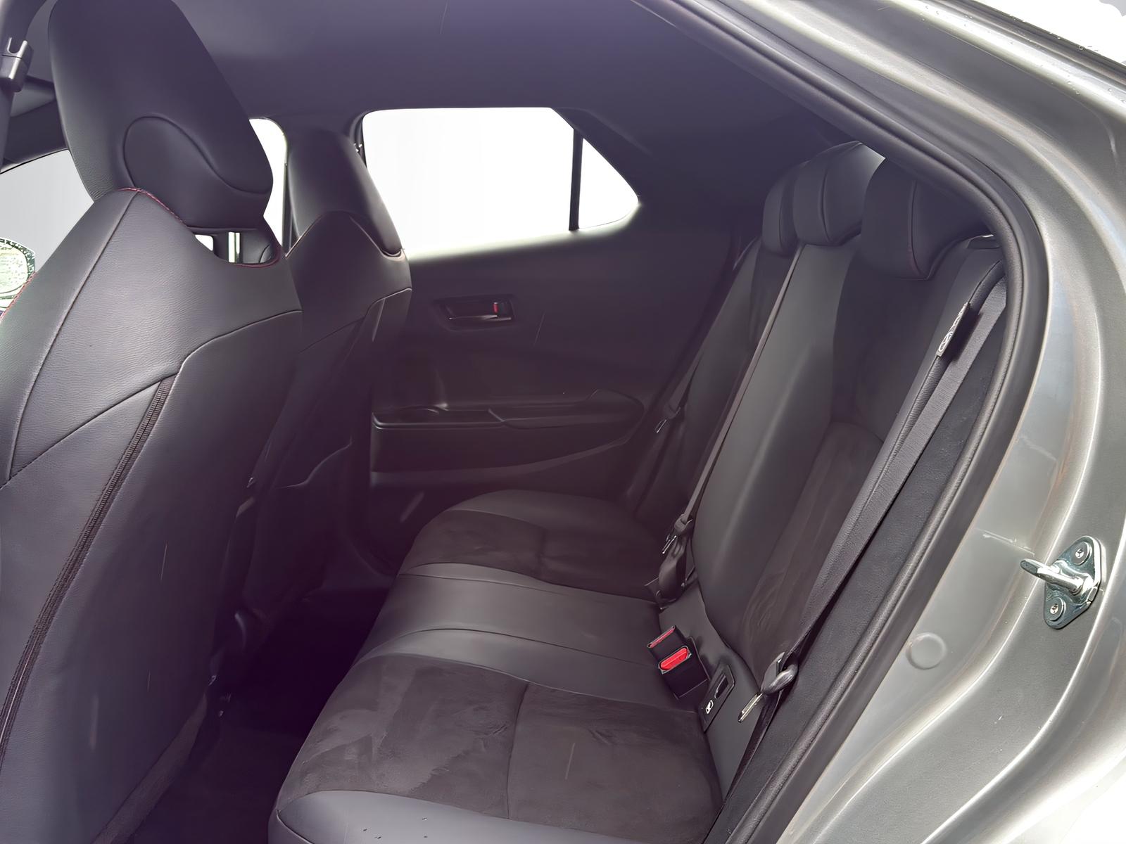 TOYOTA C-HR 2.0 HEV GR Sport 4x4-image-9