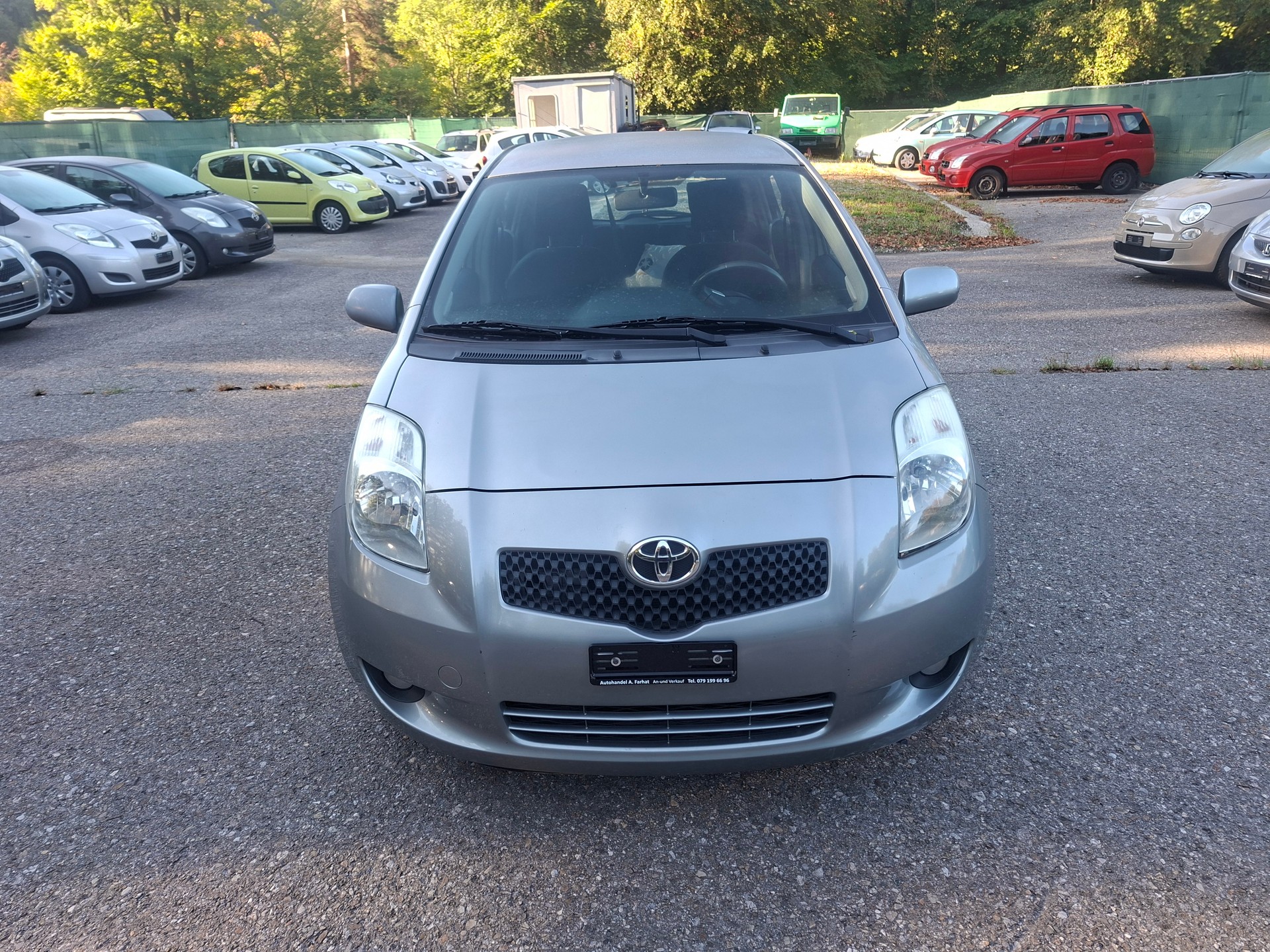 TOYOTA Yaris 1.3 Linea Sol-image-2