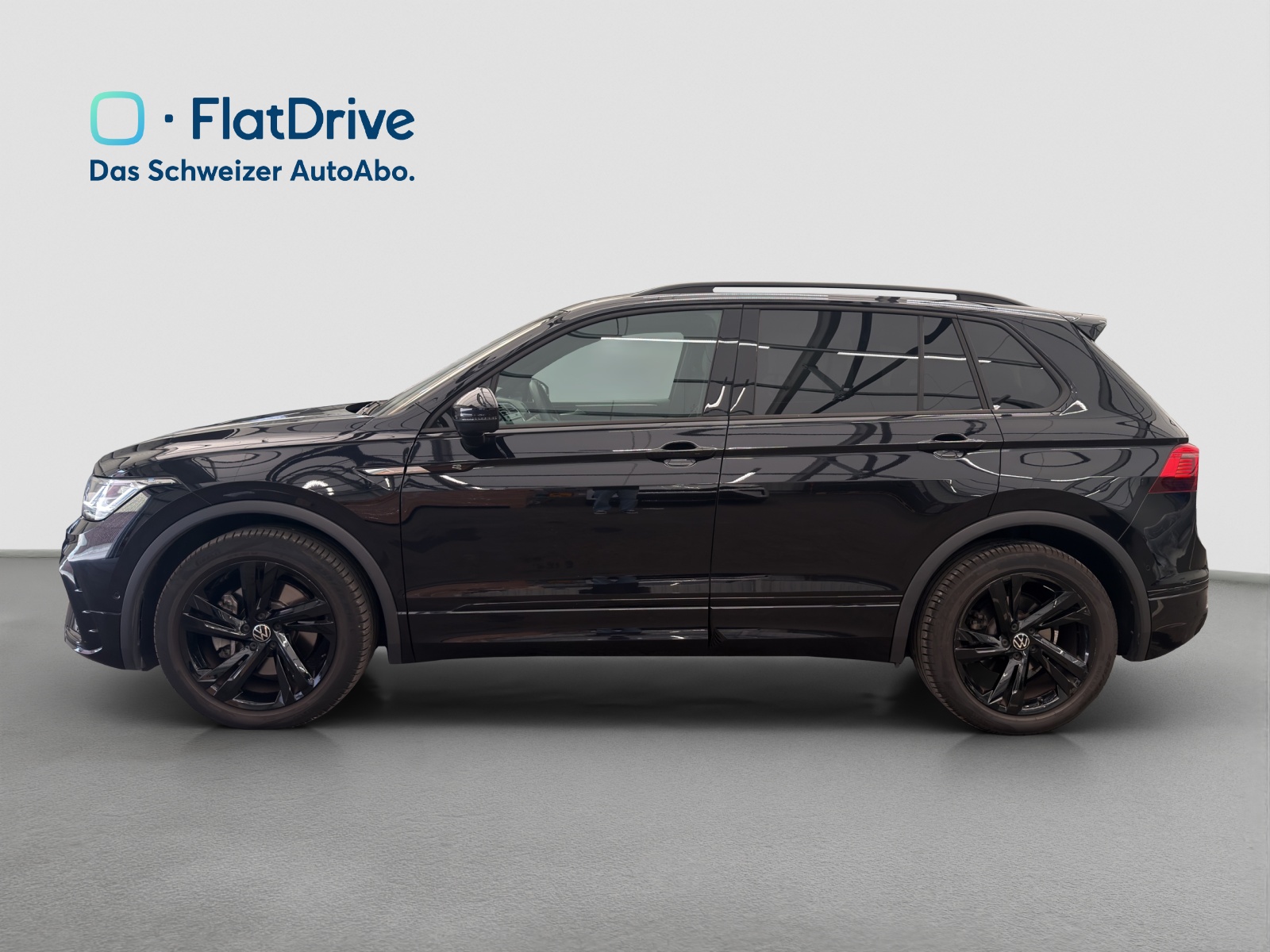 VW Tiguan 2.0TSI R-Line 4Motion DSG Black Style - Anhängekupplung - 360 Kamera - Matrix-LED-image-1