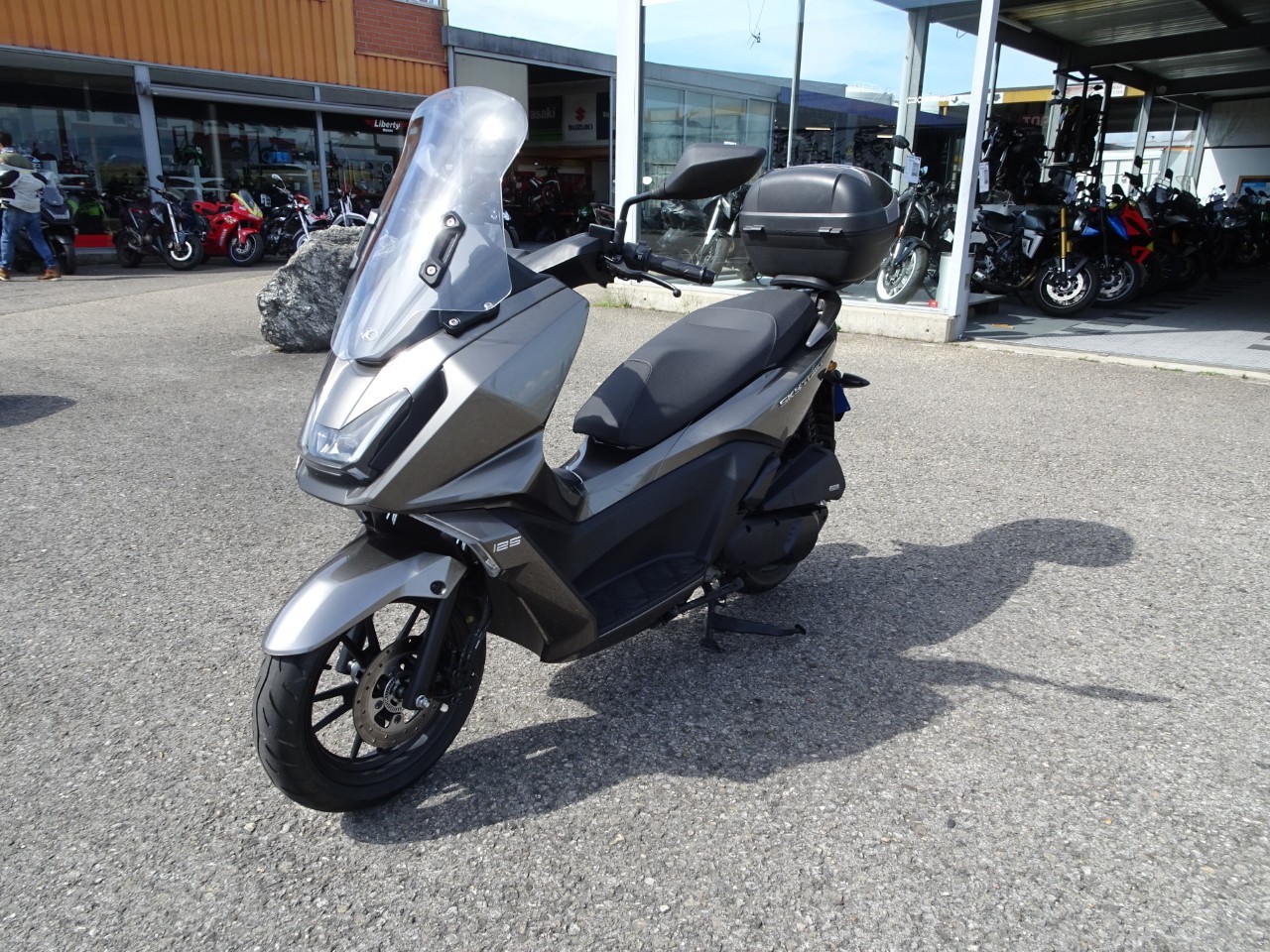 KYMCO Sky Town 125-showroom-element-3