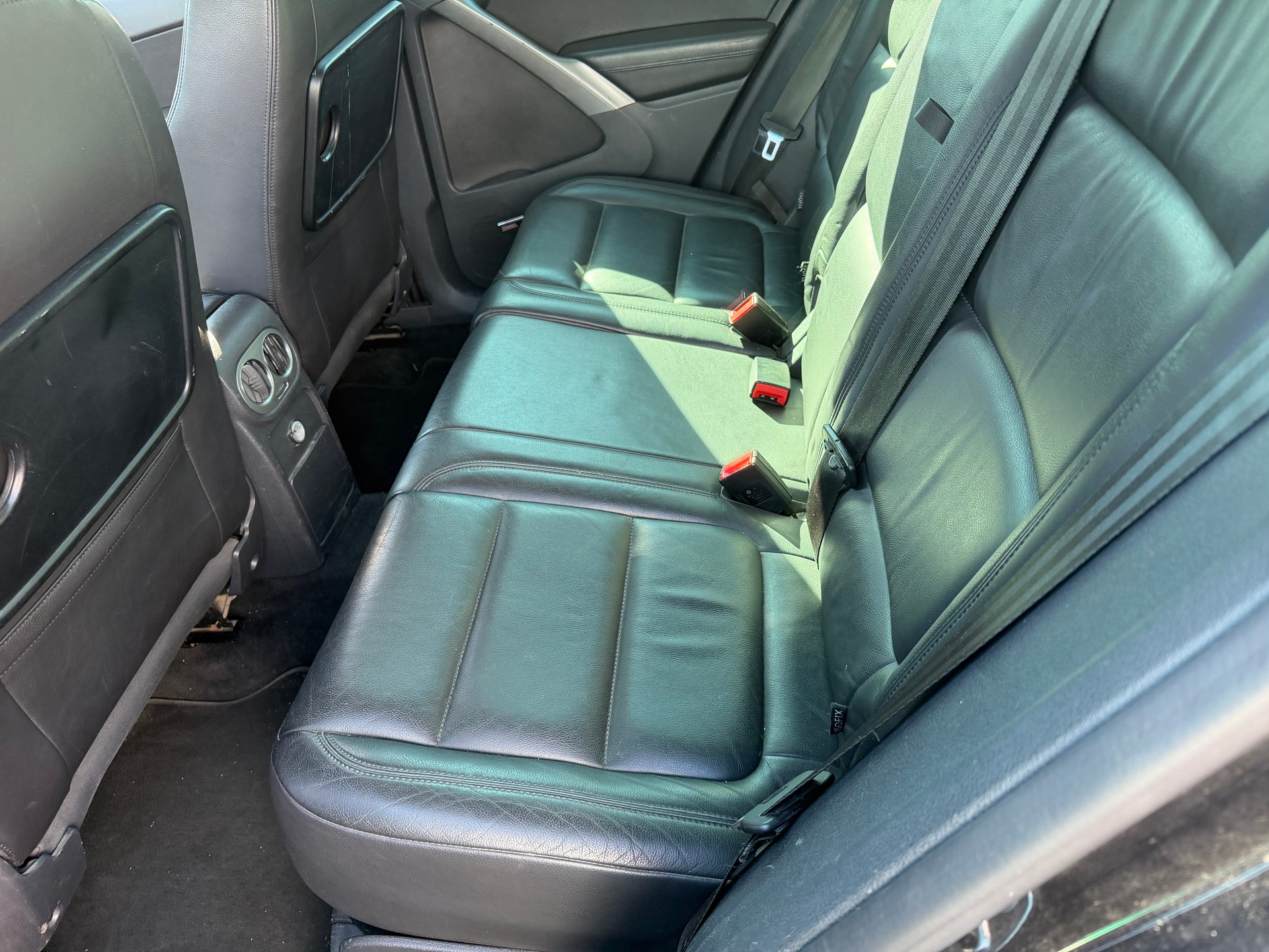 VW Tiguan 2.0 TSI Sport&Style-image-6