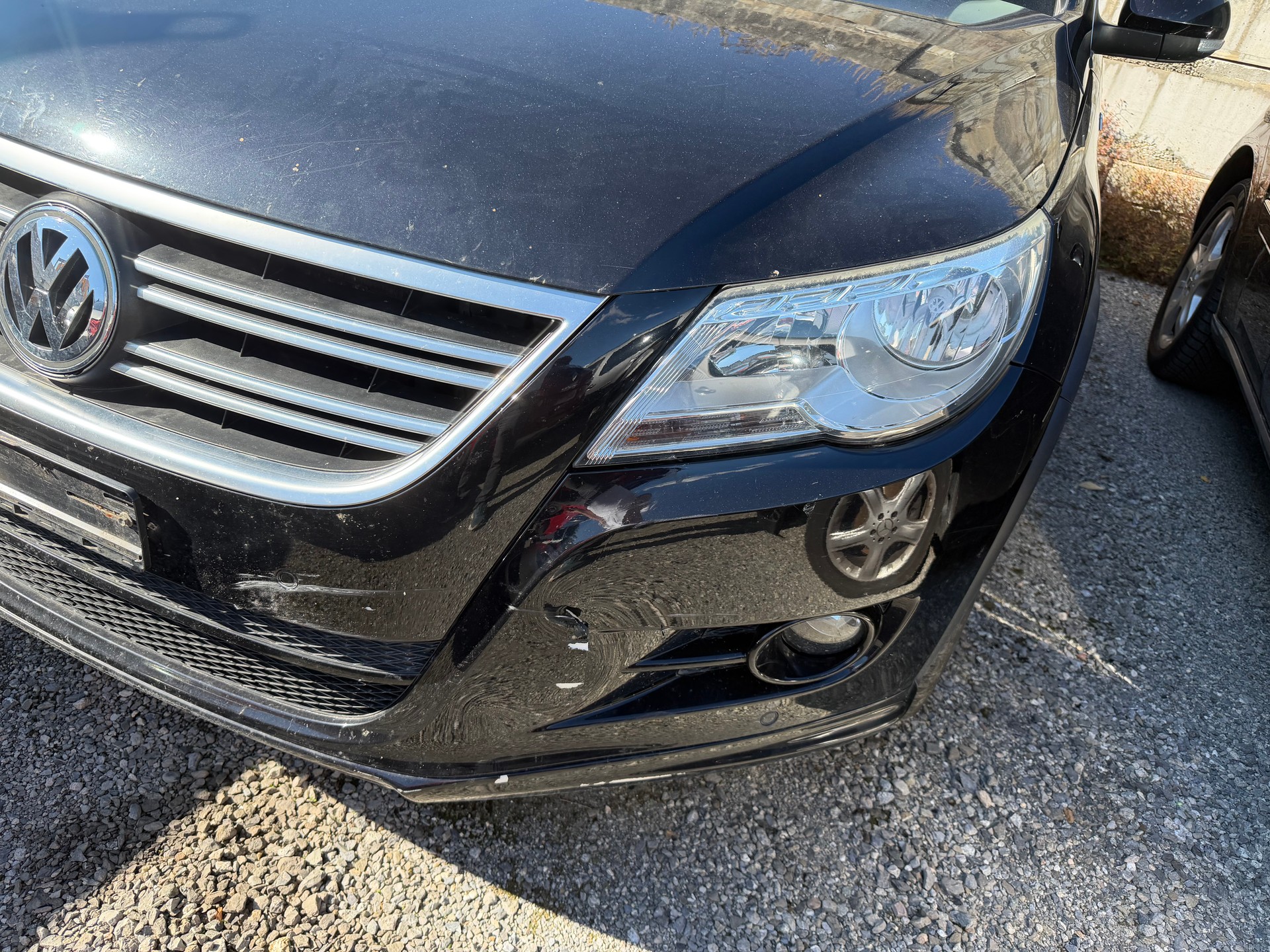 VW Tiguan 2.0 TSI Sport&Style-image-11
