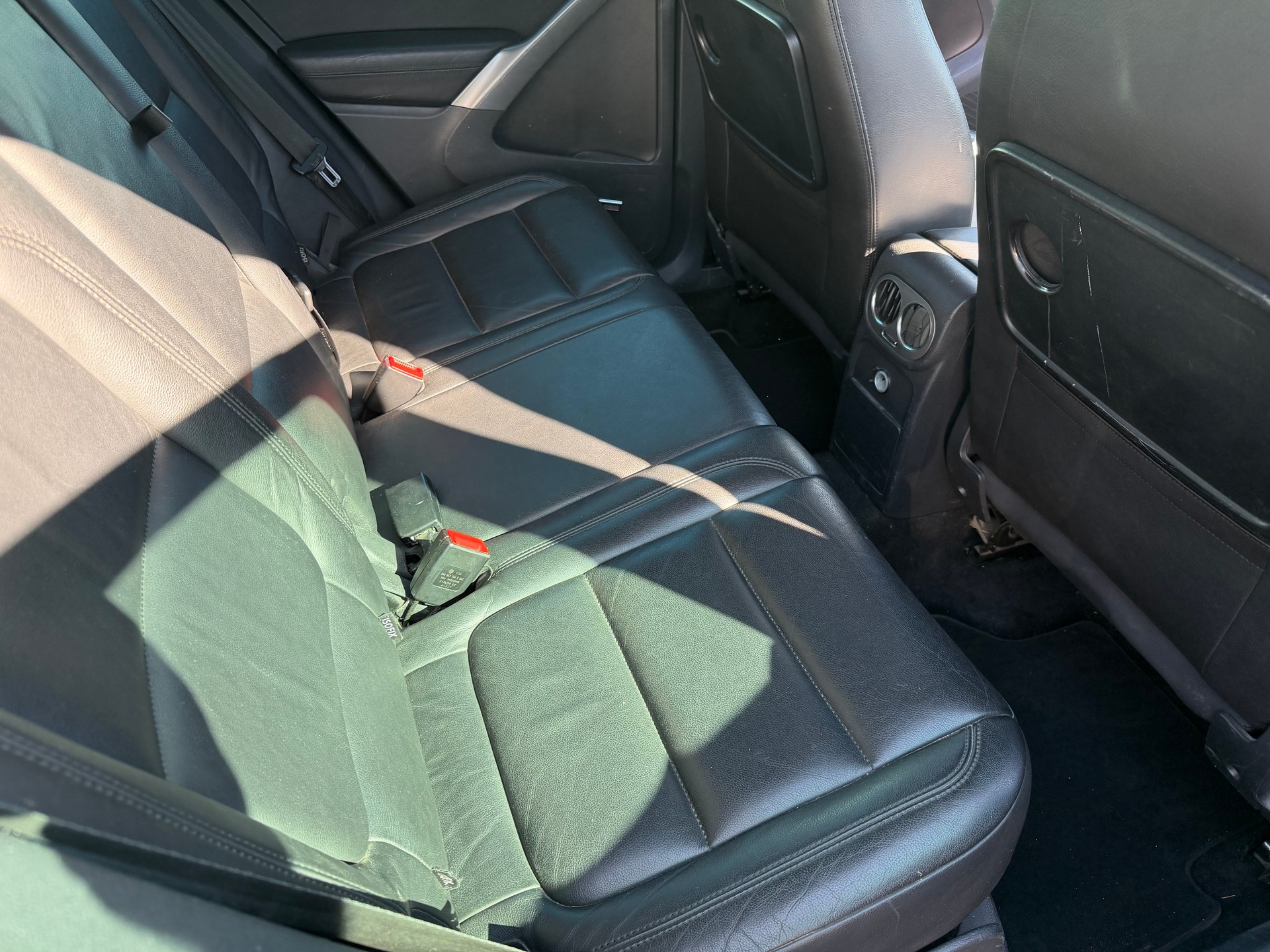 VW Tiguan 2.0 TSI Sport&Style-image-8