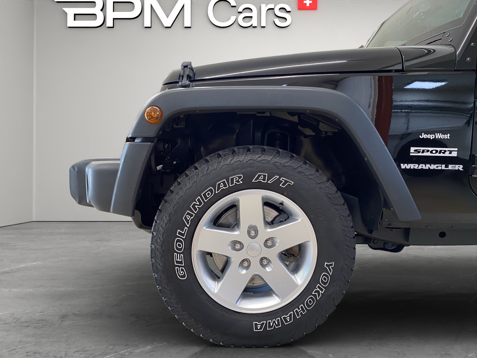 JEEP Wrangler 2.8 CRD Sport-image-6