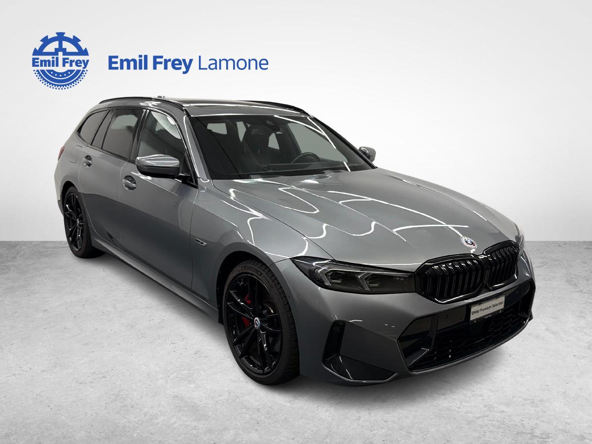 BMW 330e xDrive Touring-image-8