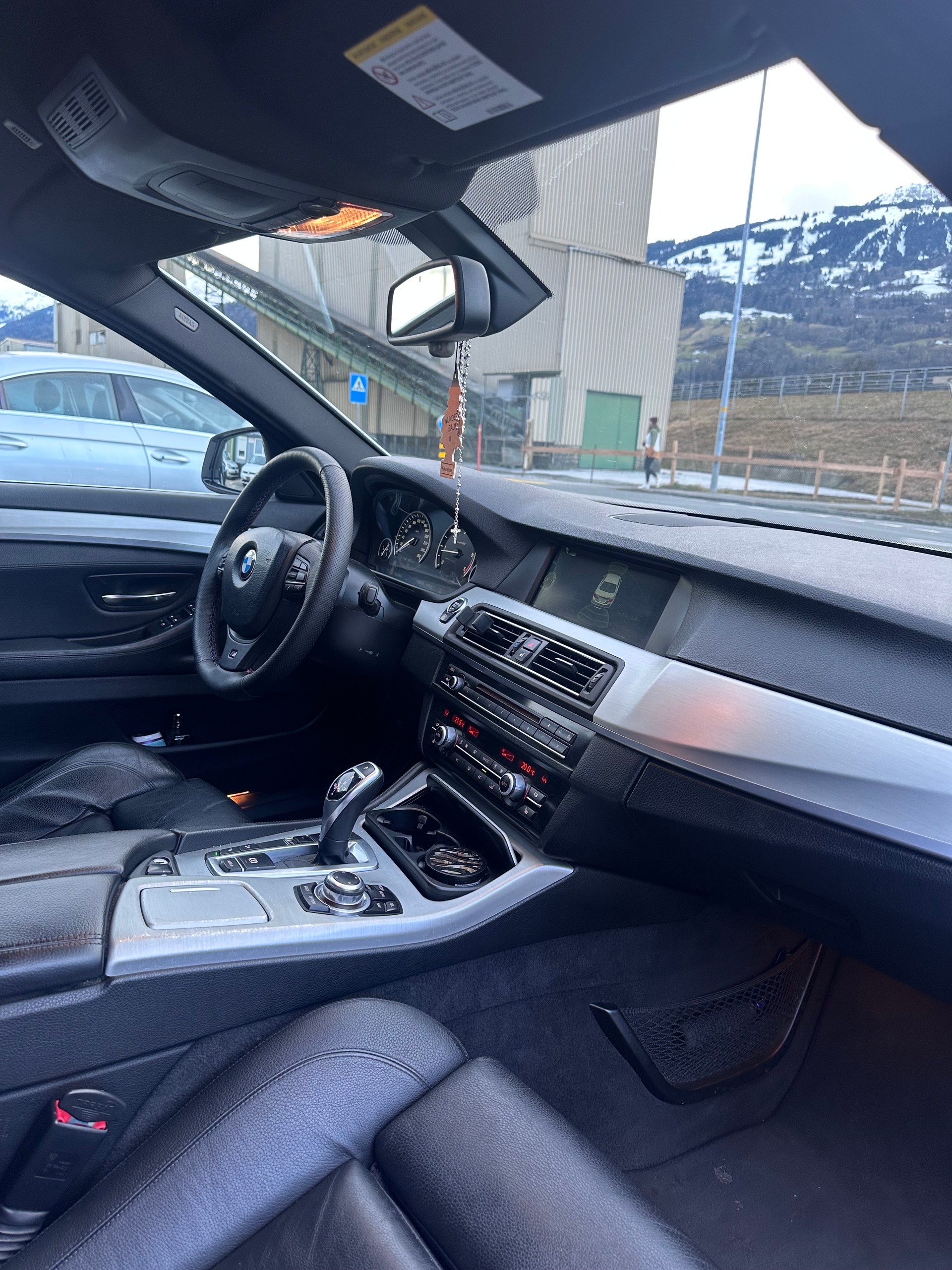 BMW 525d xDrive Steptronic-image-13