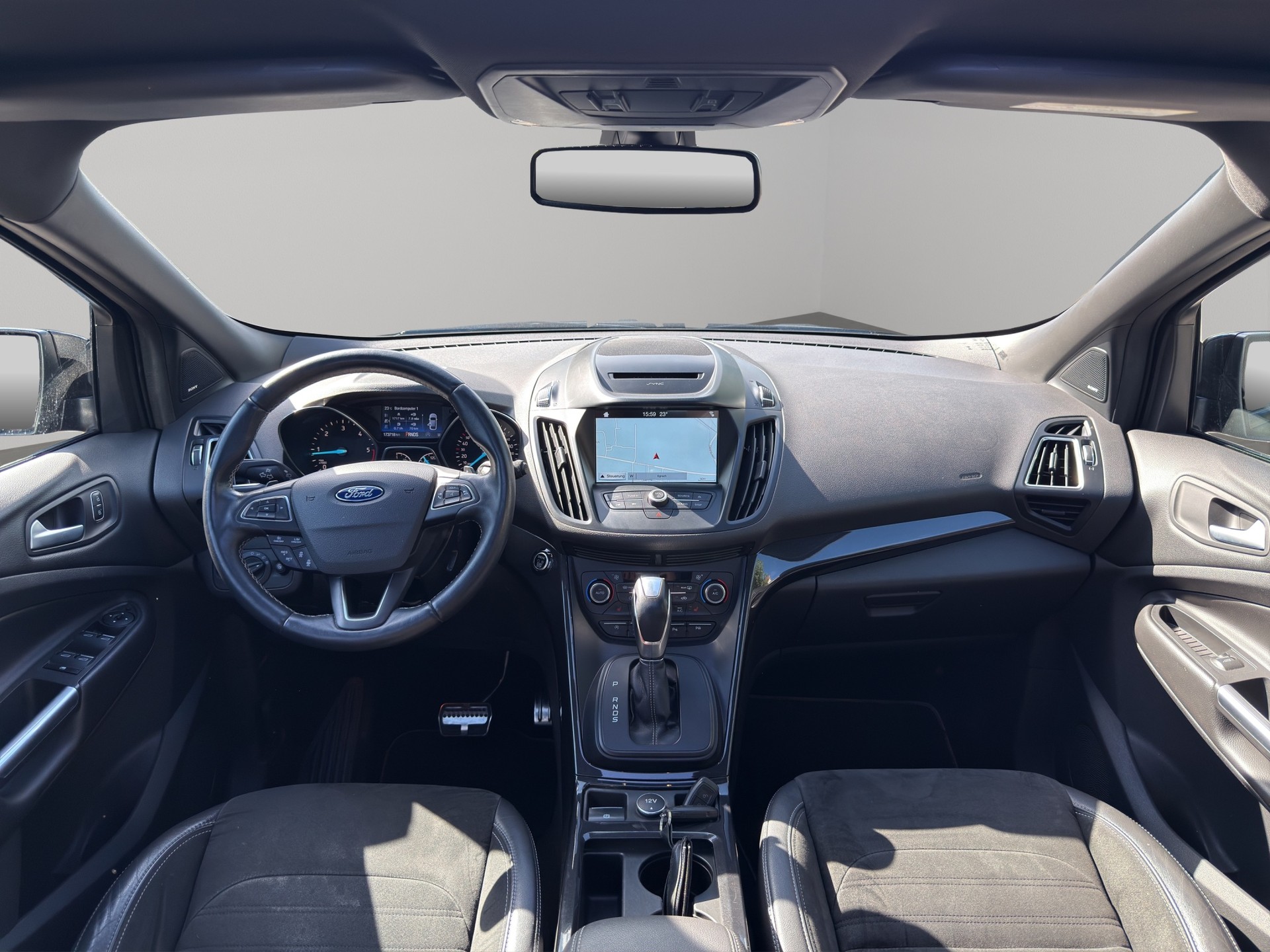 FORD Kuga 2.0 TDCi ST Line High 4WD PowerShift-image-18