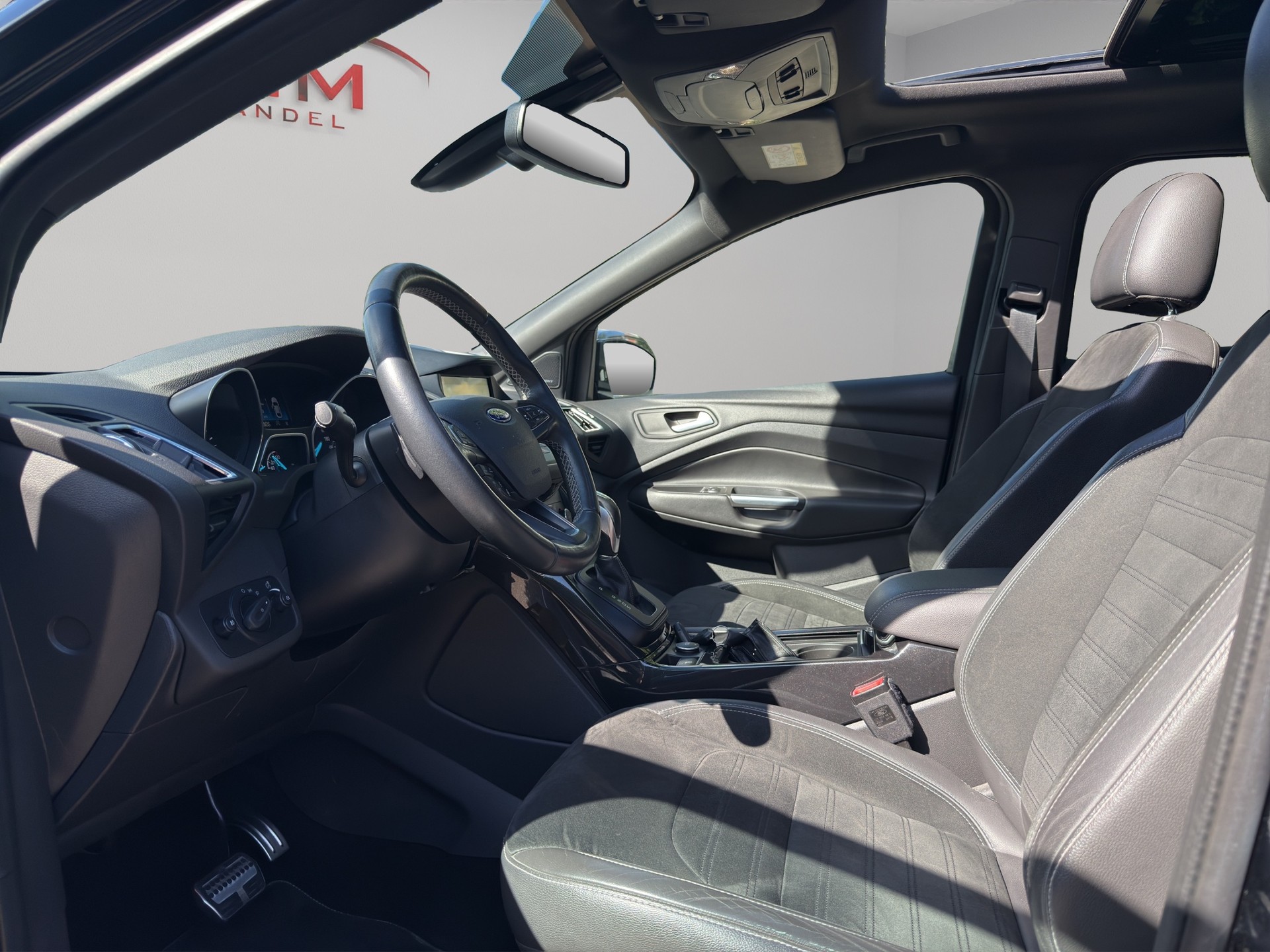 FORD Kuga 2.0 TDCi ST Line High 4WD PowerShift-image-14