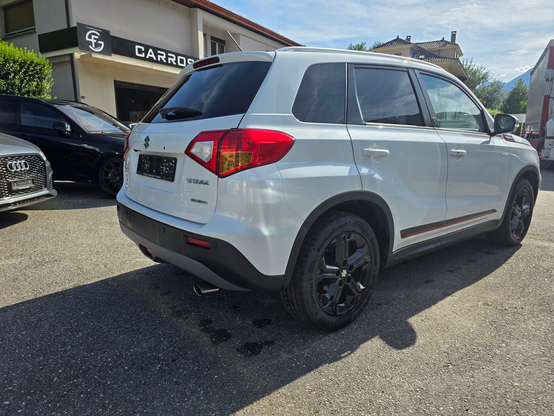 SUZUKI Vitara 1.4 Boosterjet Sergio Cellano Top Automatic-image-3