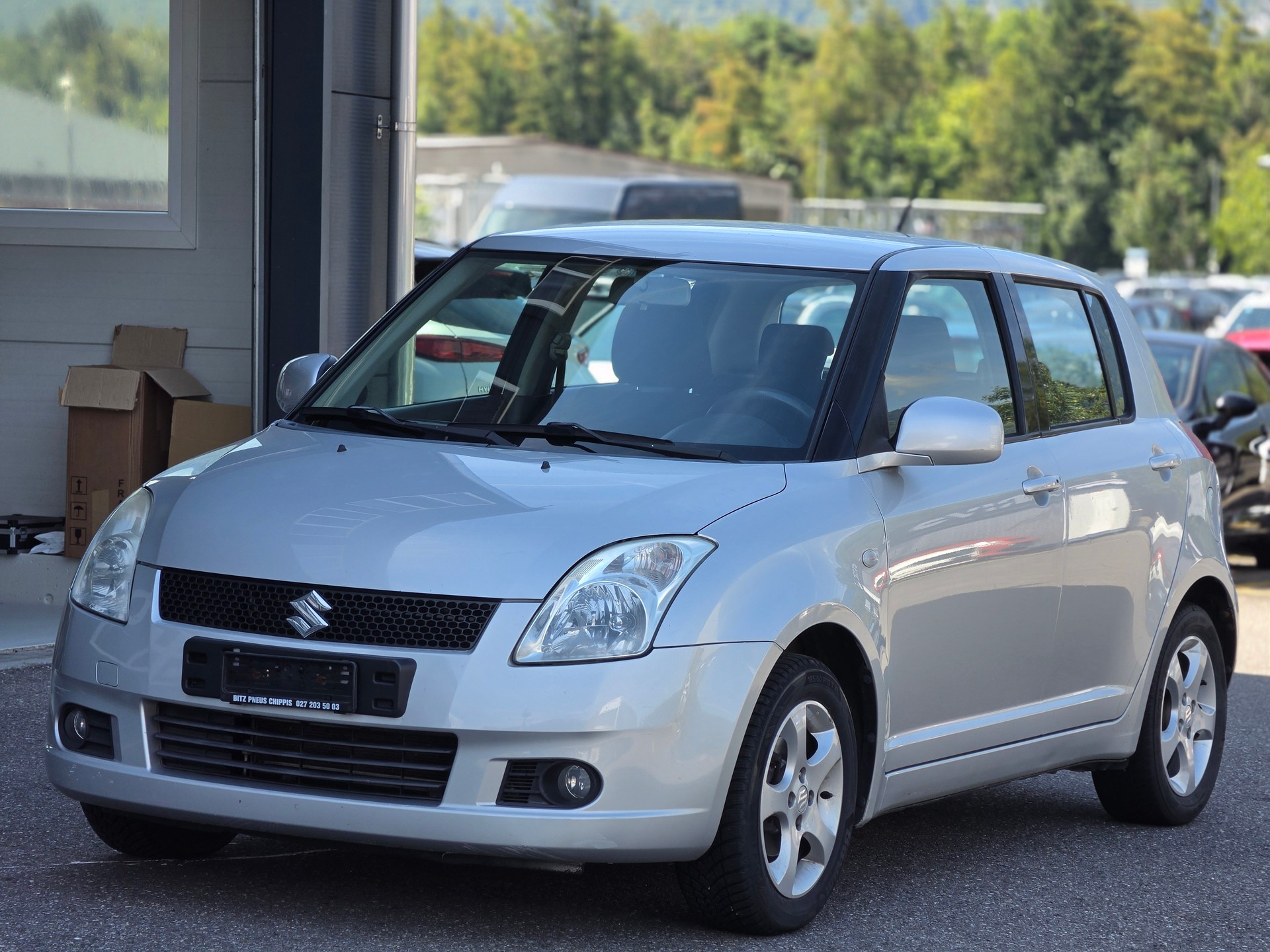 SUZUKI Swift 1.3i 16V GL Top 4x4-showroom-element-2