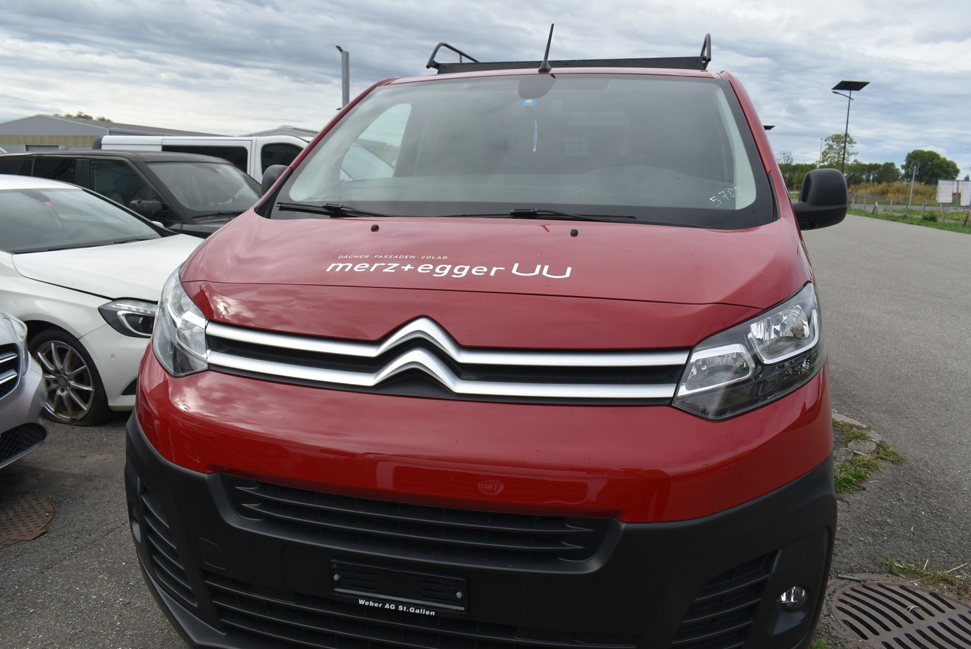 CITROEN Jumpy 2.0 BlueHDi 140 M Club EAT8-image-2
