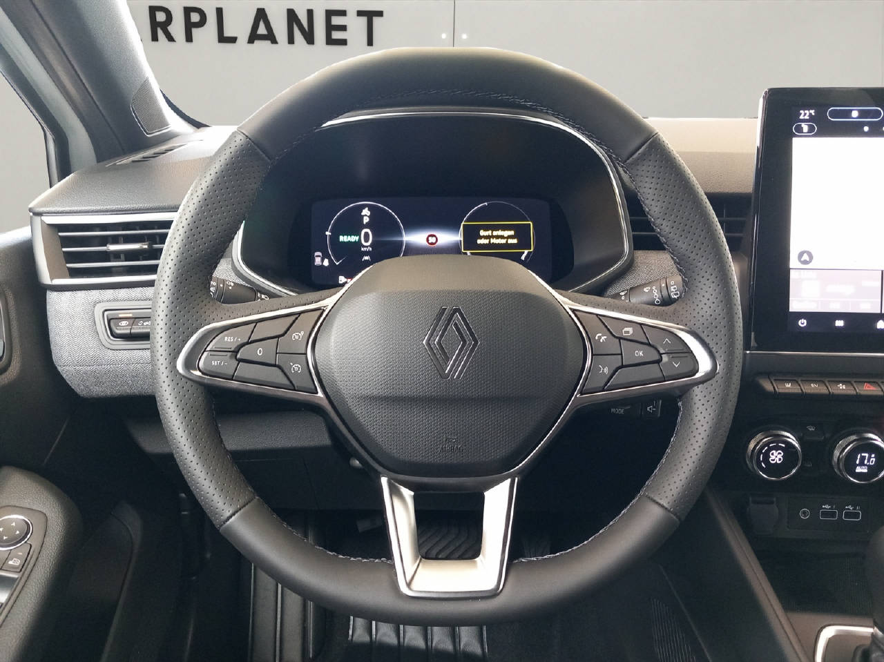 RENAULT Clio 1.6 E-Tech techno-image-4