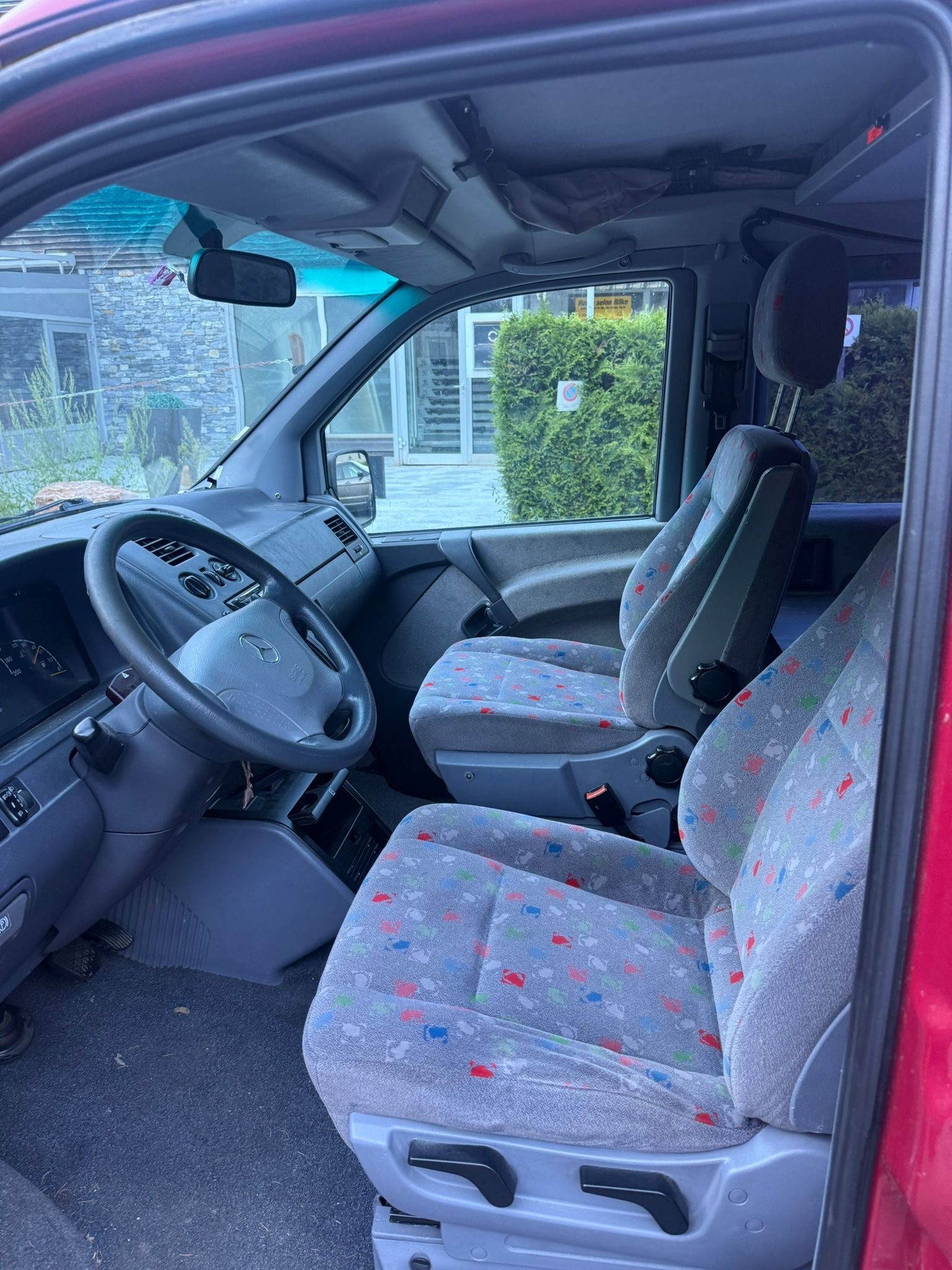MERCEDES-BENZ Vito F 112CDI-image-12