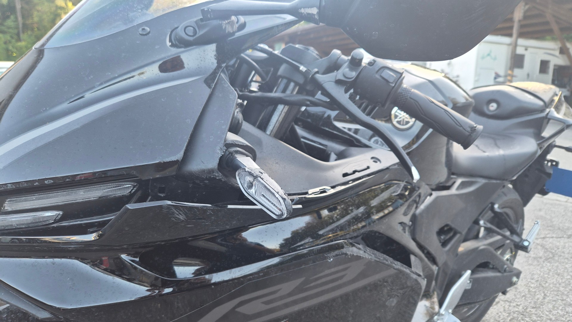 YAMAHA YZF-R3-image-11