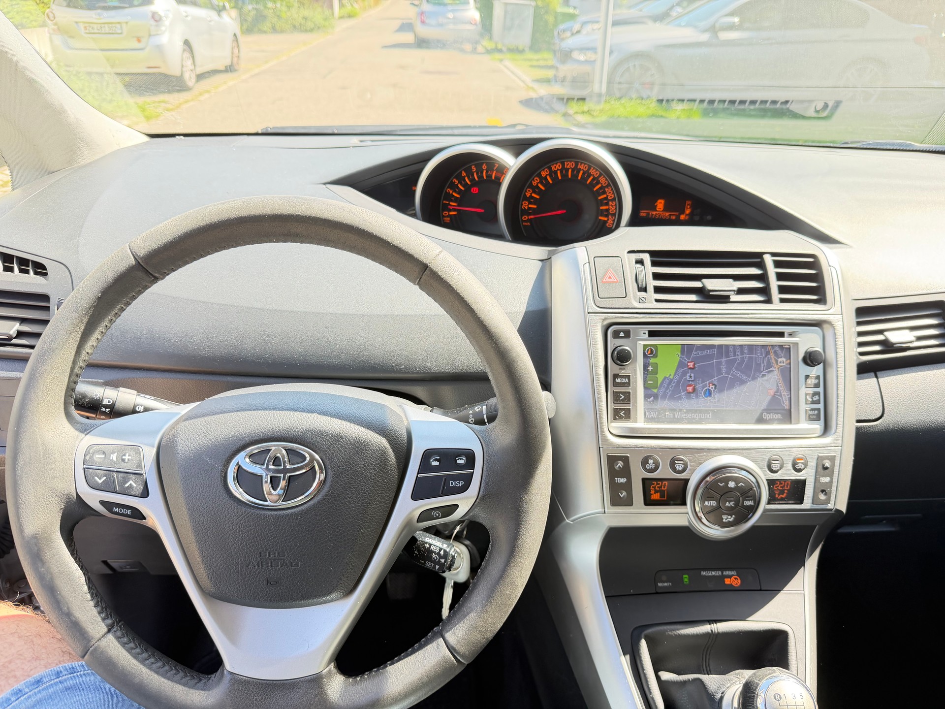 TOYOTA Verso 1.8 easy/ FRISCH AB MFK & SE-image-10