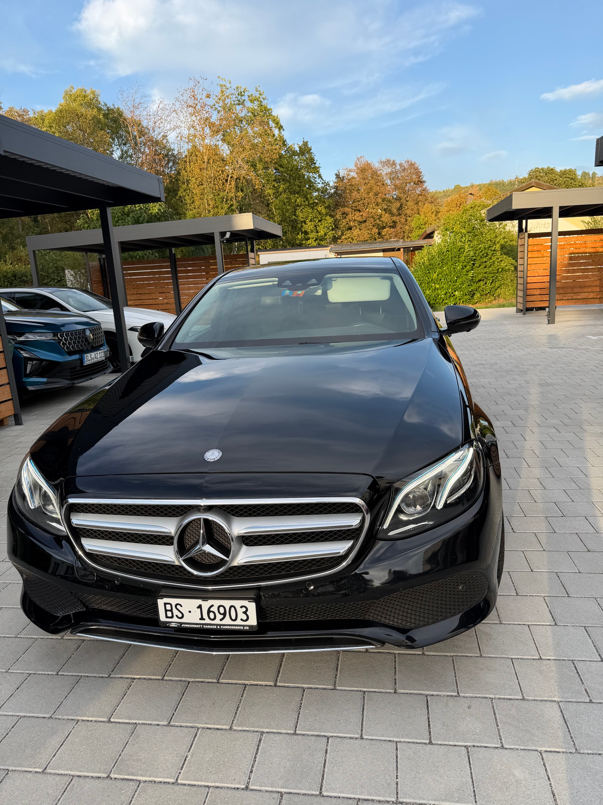 MERCEDES-BENZ E 220 d-image-0