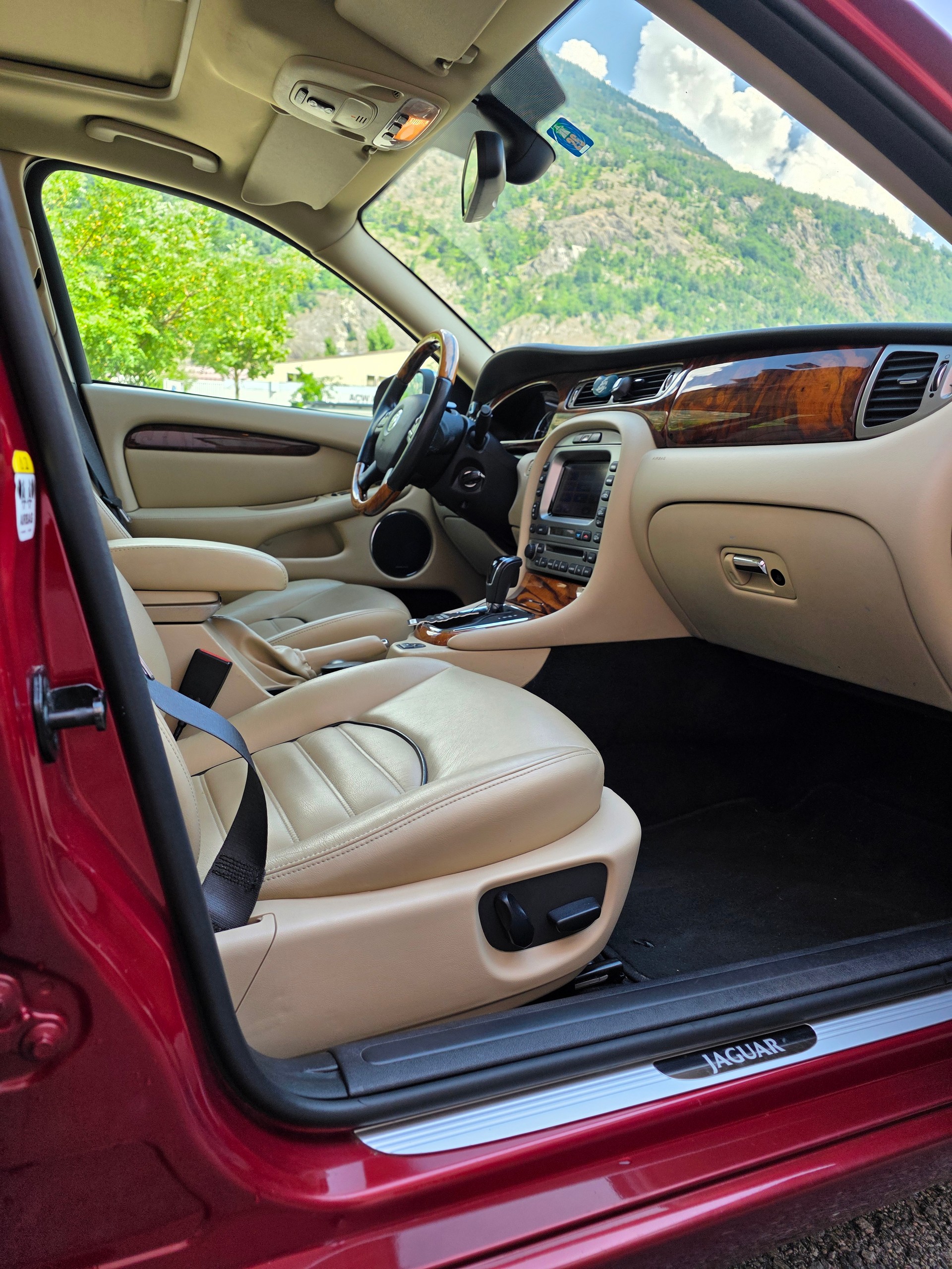 JAGUAR X-Type 2.2D Sovereign Automatic-image-8