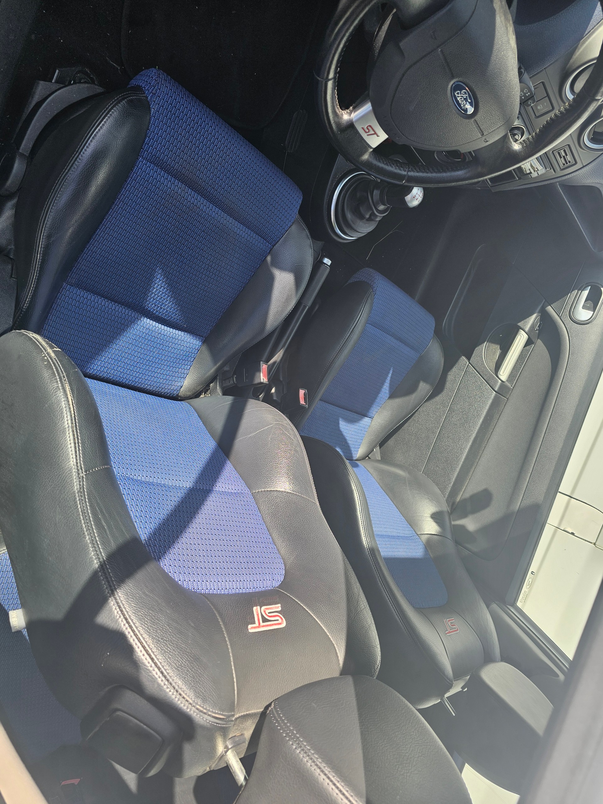 FORD Fiesta 2.0 16V ST-image-5