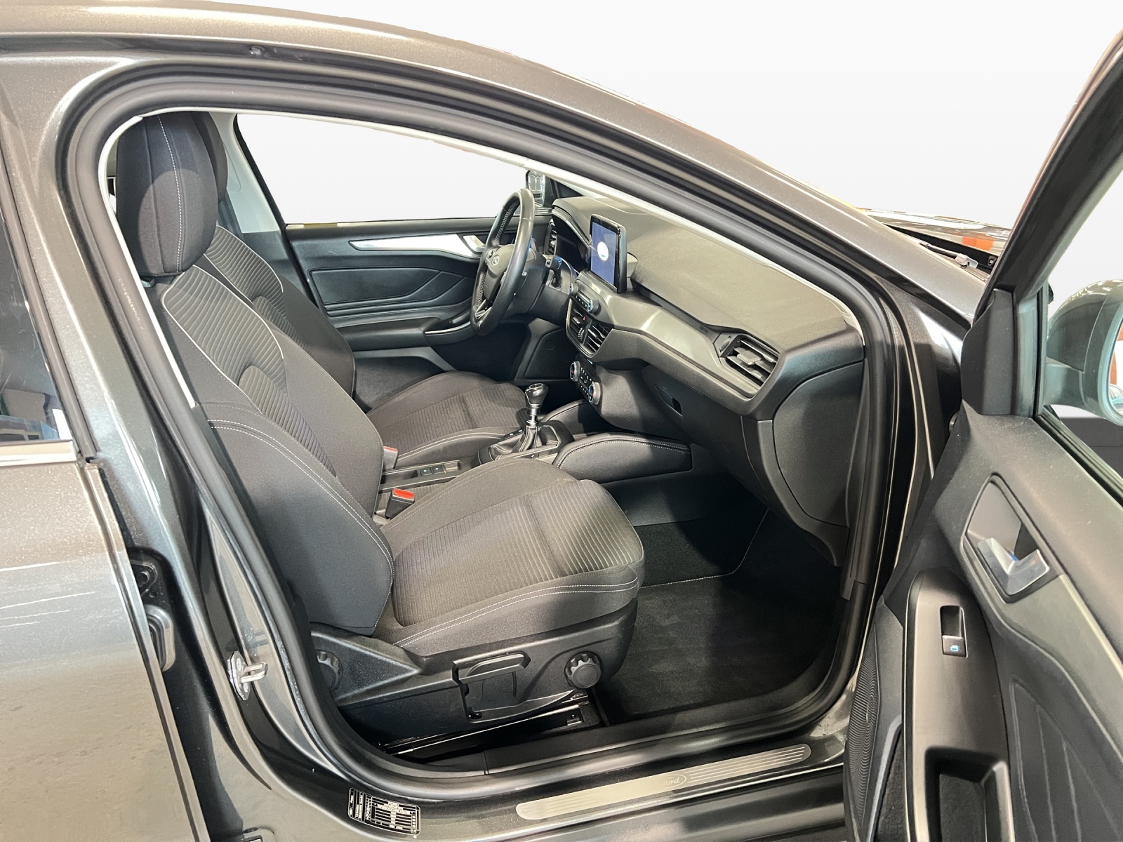 FORD Focus 1.5 TDCi Titanium X-image-6