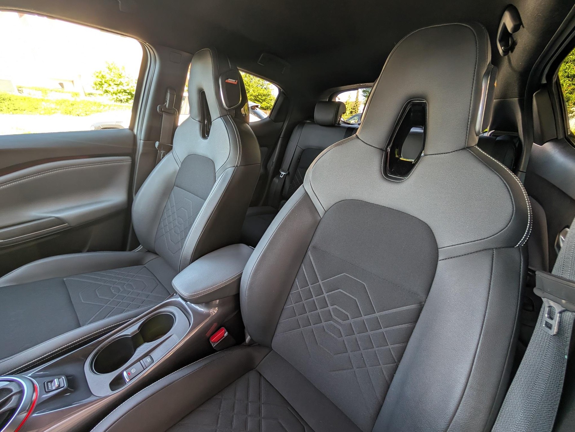 NISSAN Juke 1.0 DIG-T Tekna-image-15