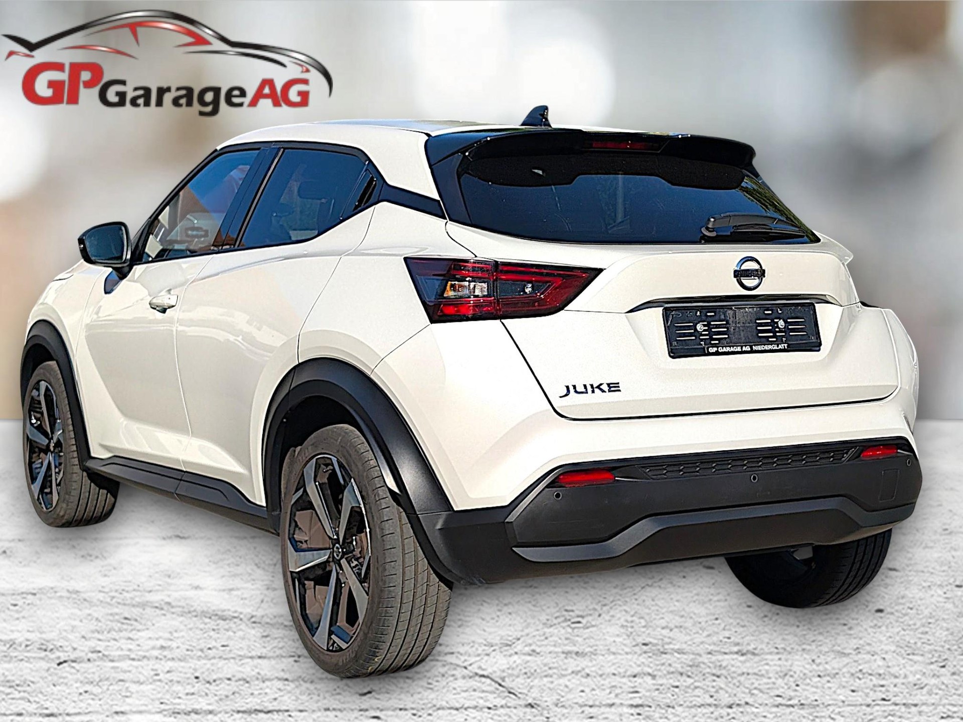NISSAN Juke 1.0 DIG-T Tekna-image-2