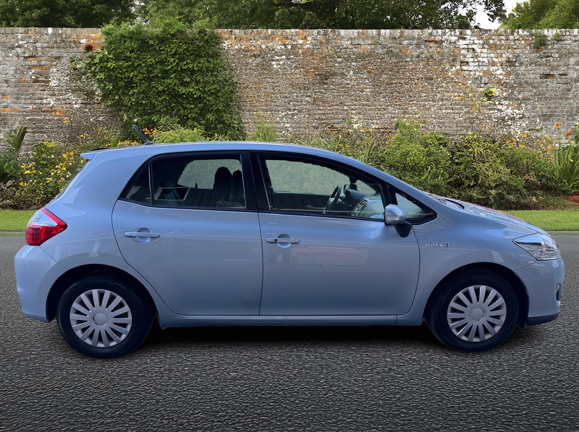 TOYOTA Auris 1.8 16V HSD Linea Sol Premium-image-5