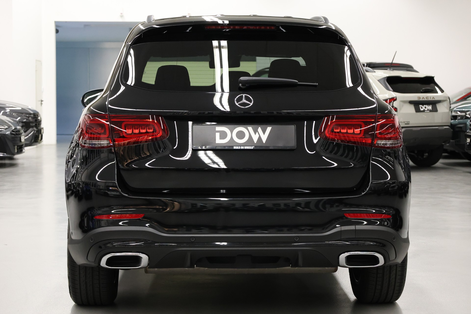 MERCEDES-BENZ GLC 200 Night Star AMG Line 4m-image-7