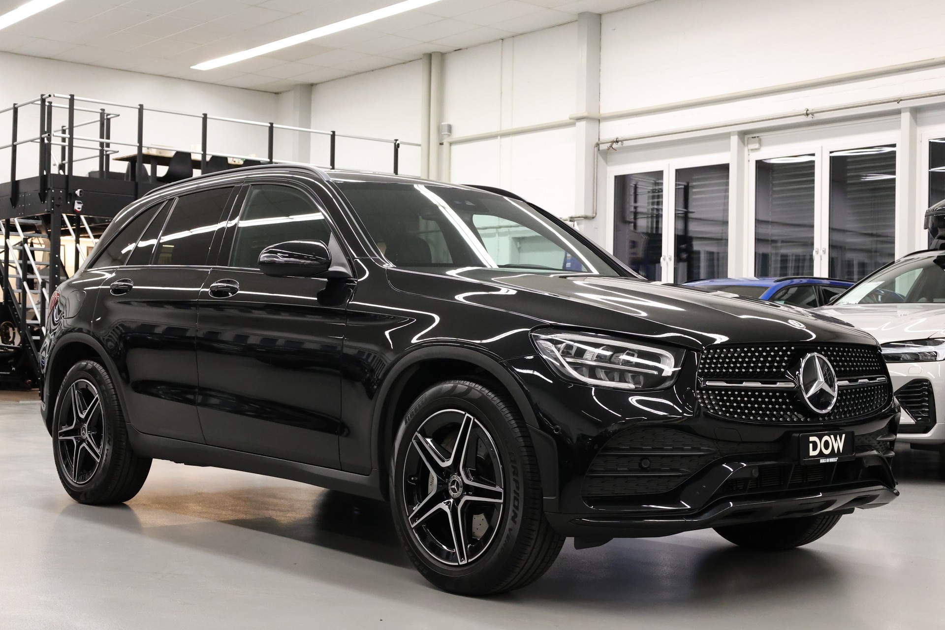 MERCEDES-BENZ GLC 200 Night Star AMG Line 4m-image-1