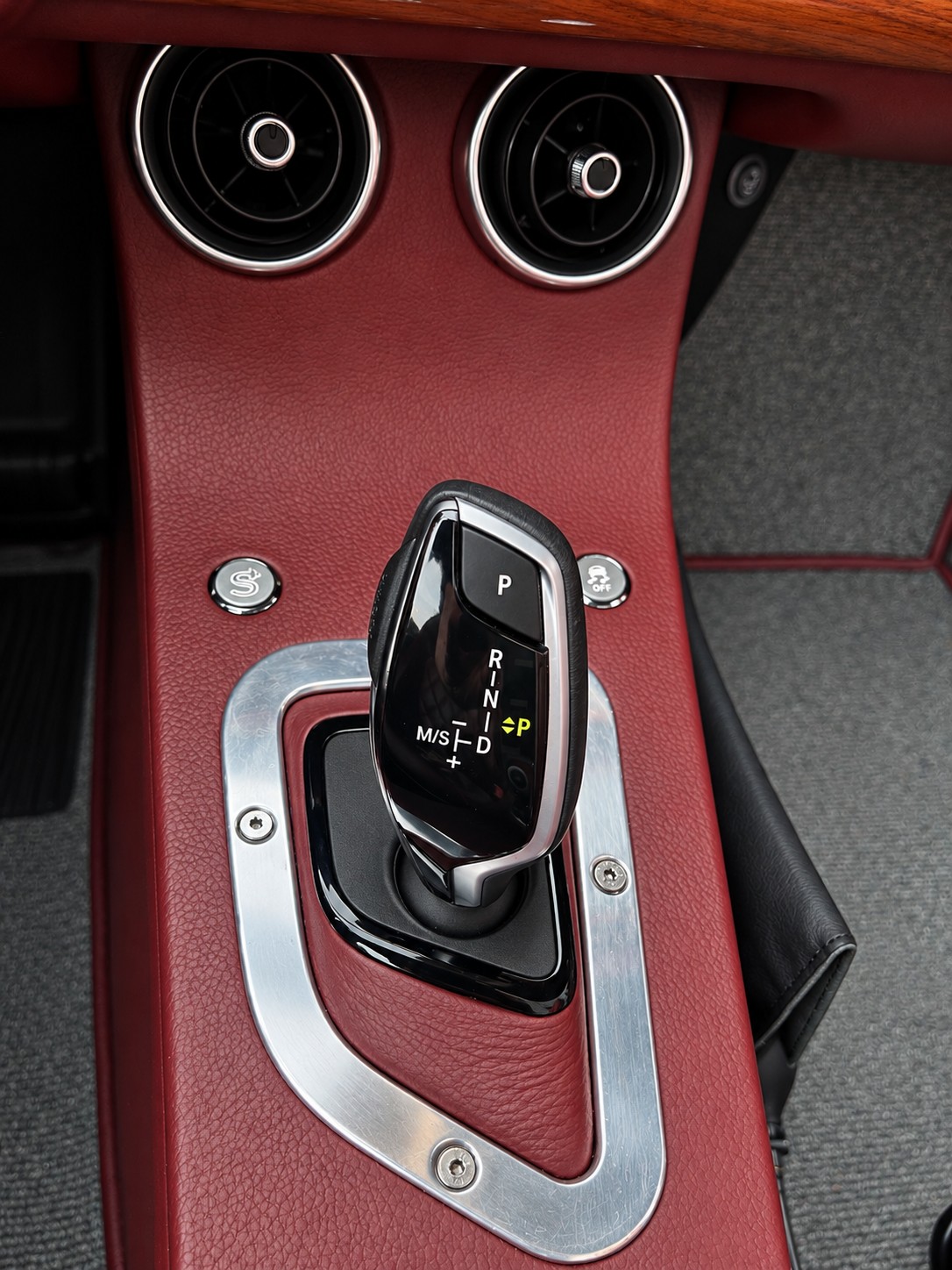 MORGAN Plus Four 2.0 Automatik-image-3