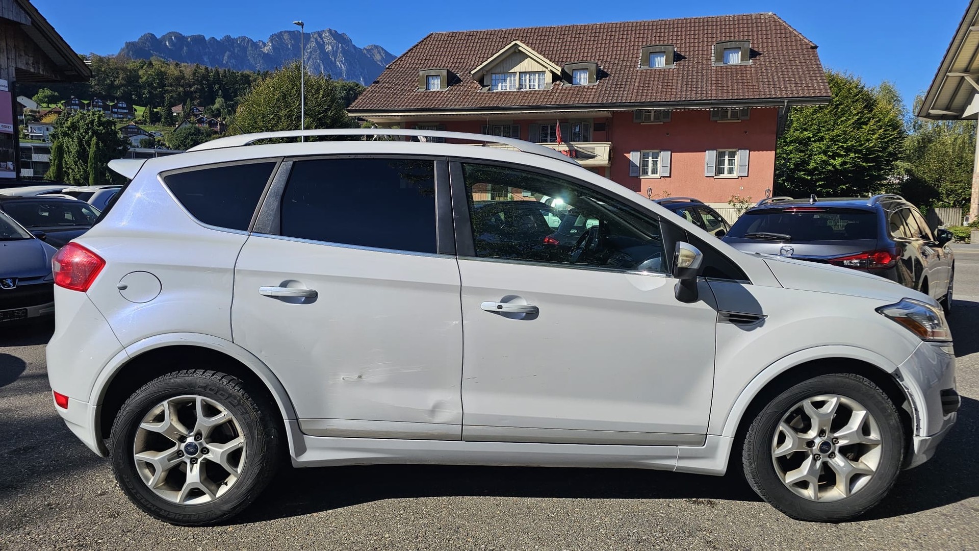 FORD Kuga 2.5 Turbo Titanium 4WD Automatic-image-4