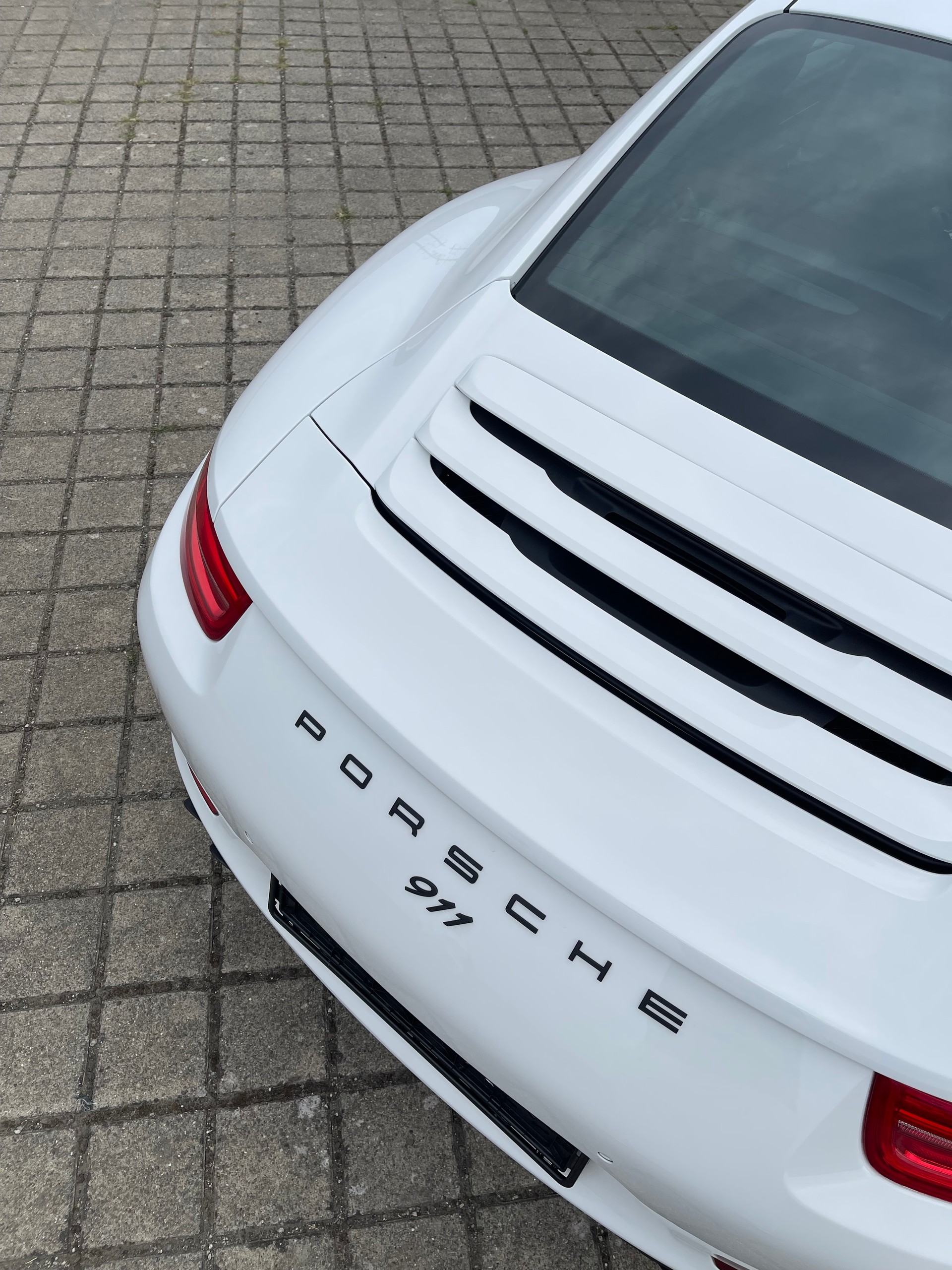 PORSCHE 3.8 Carrera S PDK-image-3