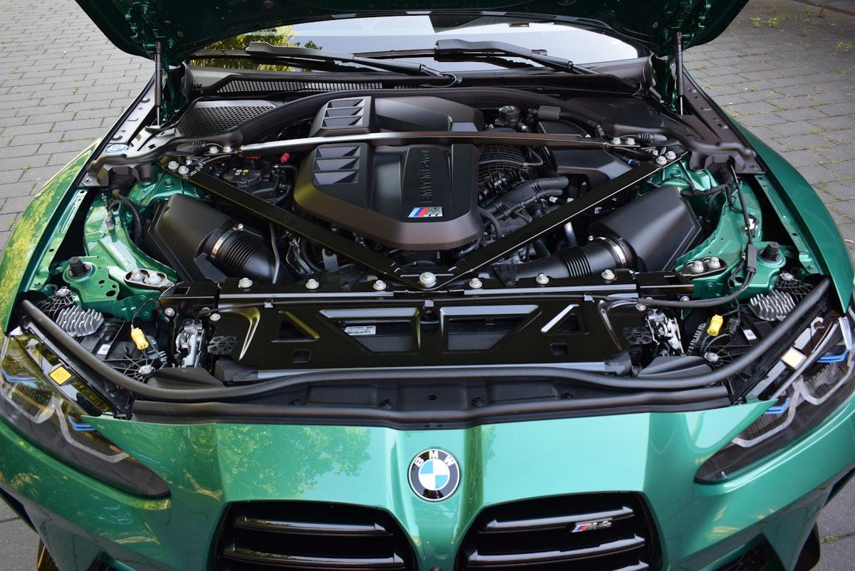 BMW M4-image-10