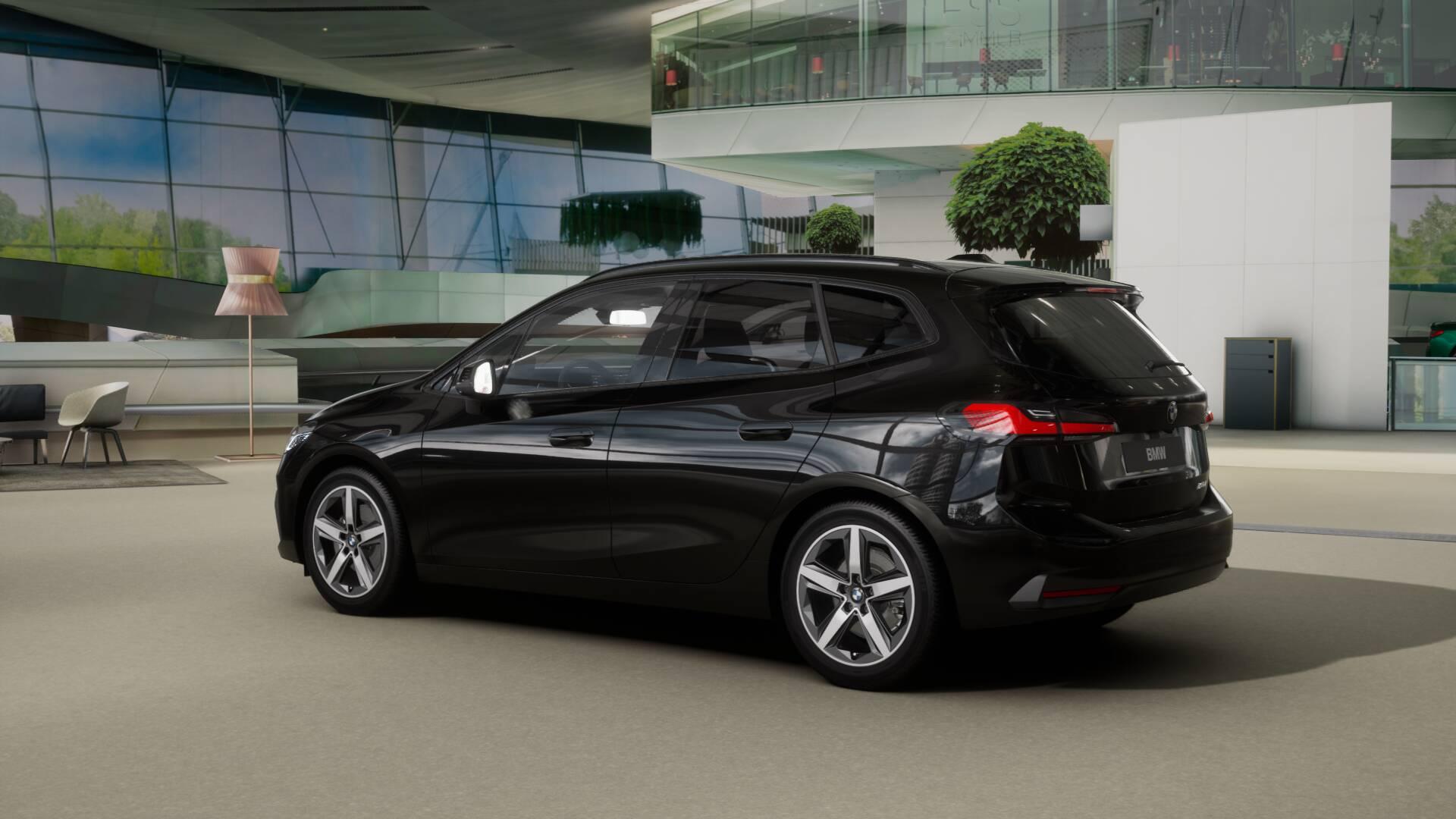 BMW 218d Active Tourer-image-1
