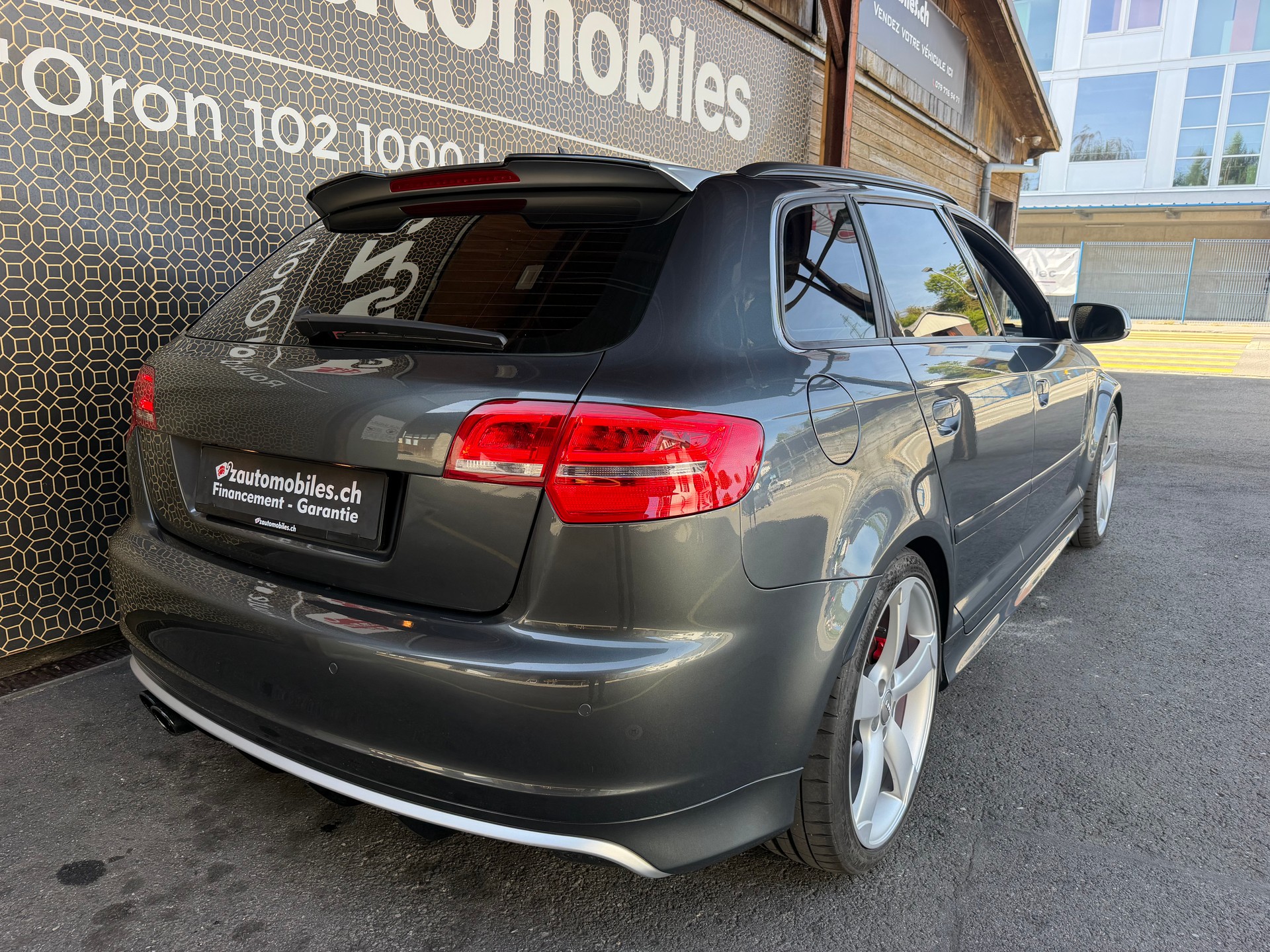 AUDI RS3 Sportback 2.5 TFSI quattro S-tronic-image-3