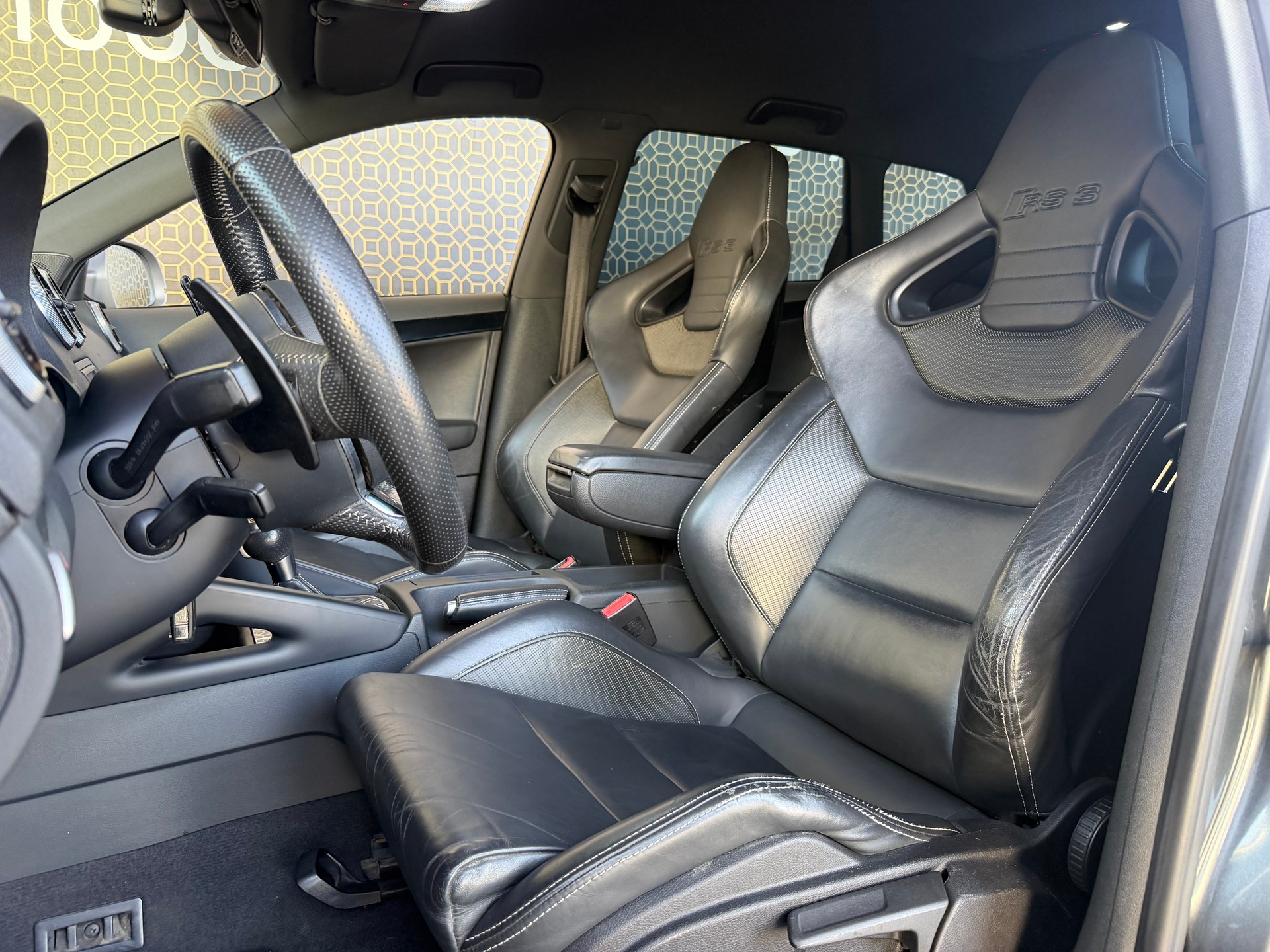 AUDI RS3 Sportback 2.5 TFSI quattro S-tronic-image-4