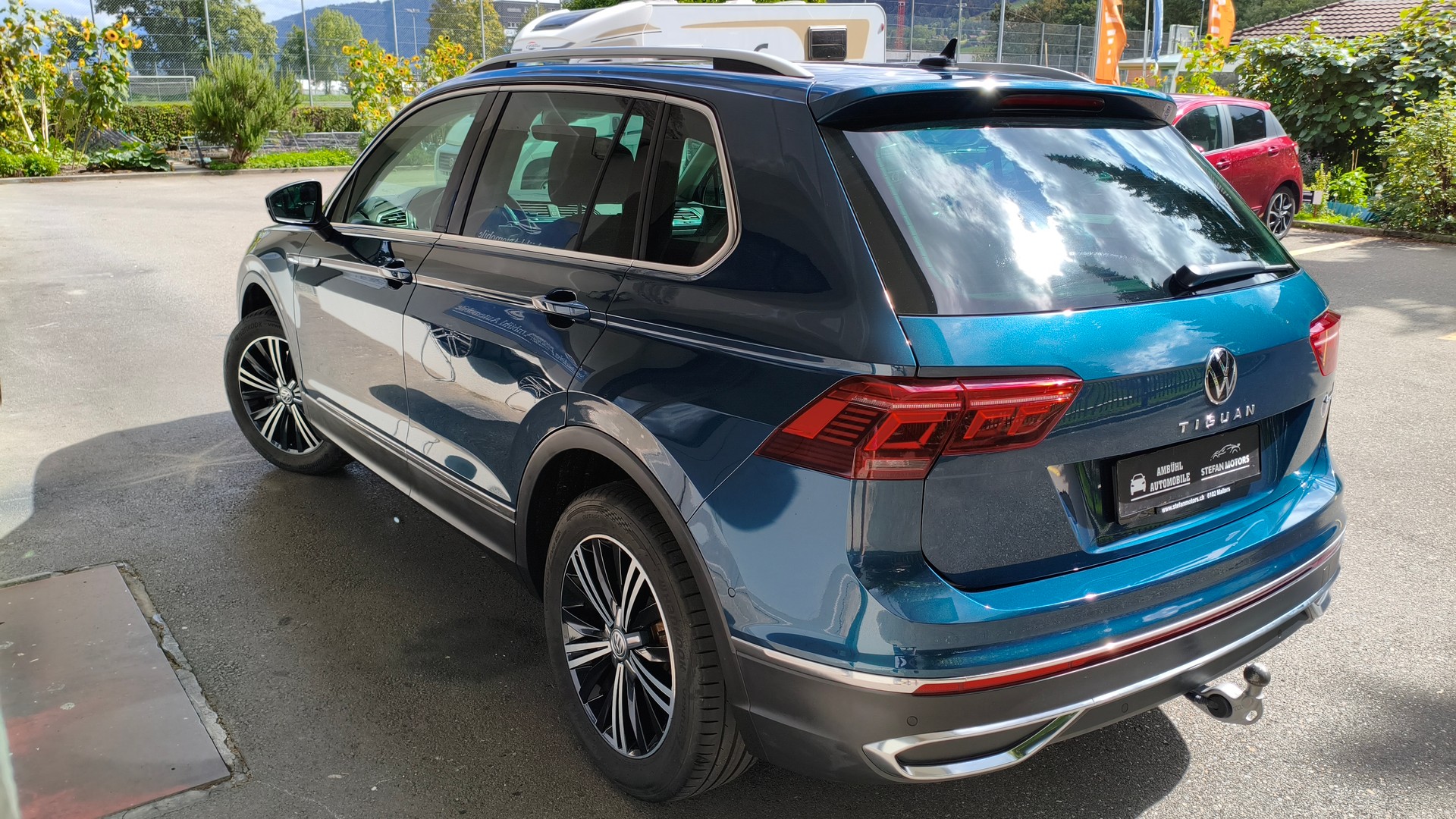 VW Tiguan 2.0 TDI SCR Elegance 4Motion DSG-image-4