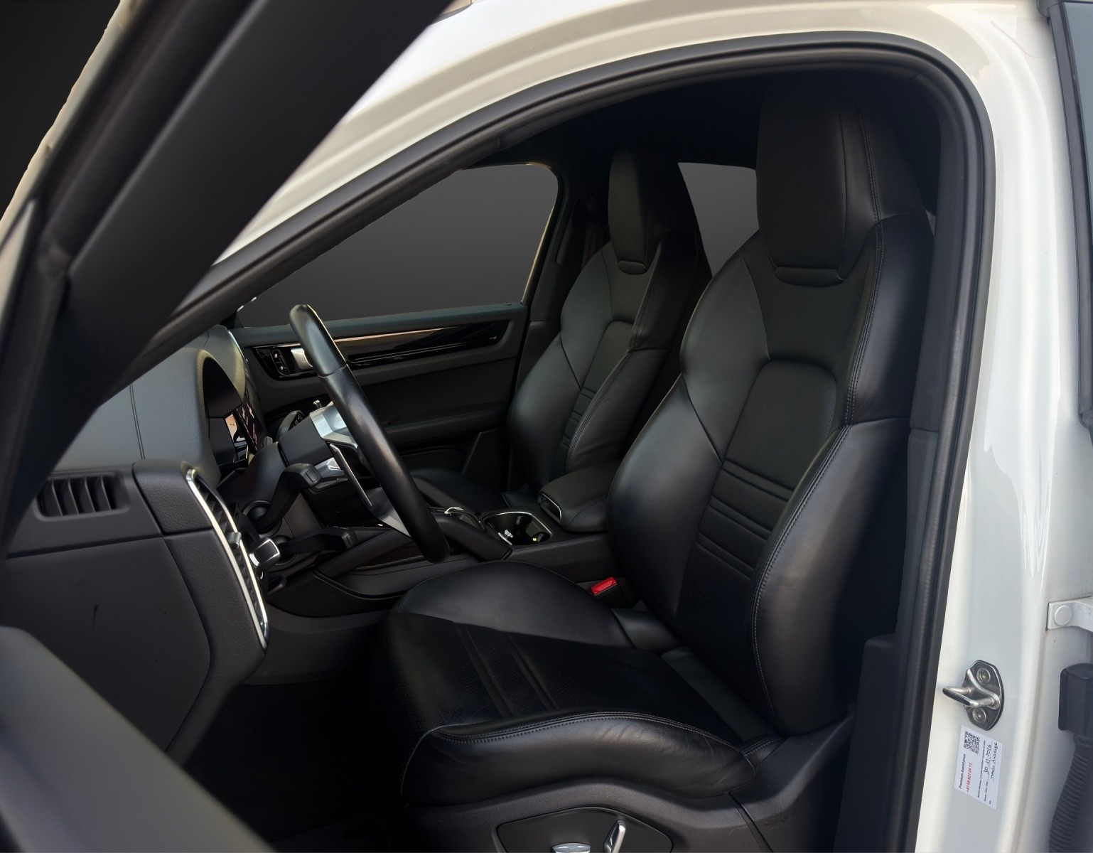 PORSCHE Cayenne Coupé 3.0 V6 Automat mit 340 PS-image-6