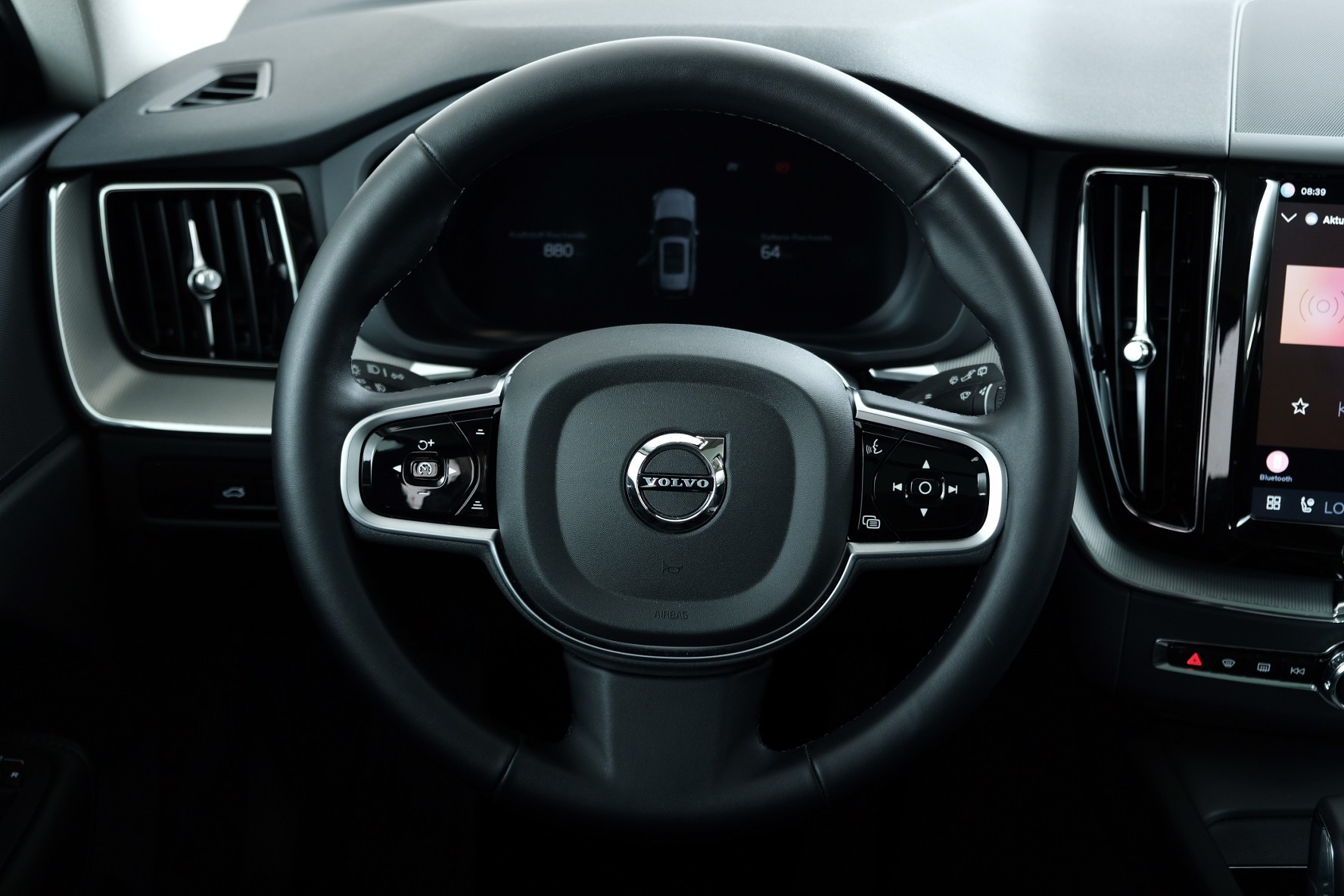 VOLVO XC60 2.0 T6 TE XCENTRIC eAWD-image-7