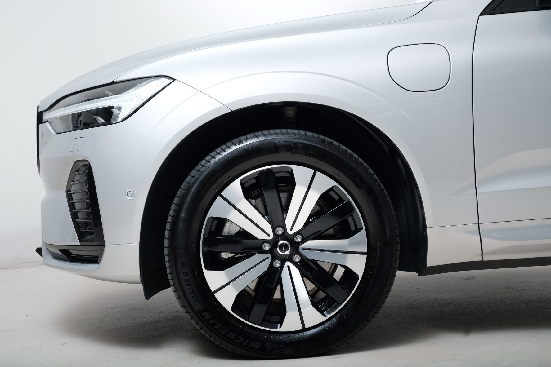 VOLVO XC60 2.0 T6 TE XCENTRIC eAWD-image-2