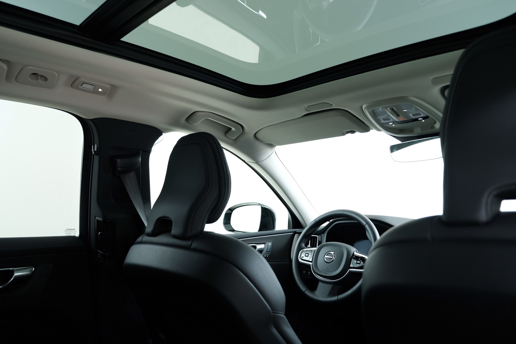 VOLVO XC60 2.0 T6 TE XCENTRIC eAWD-image-11
