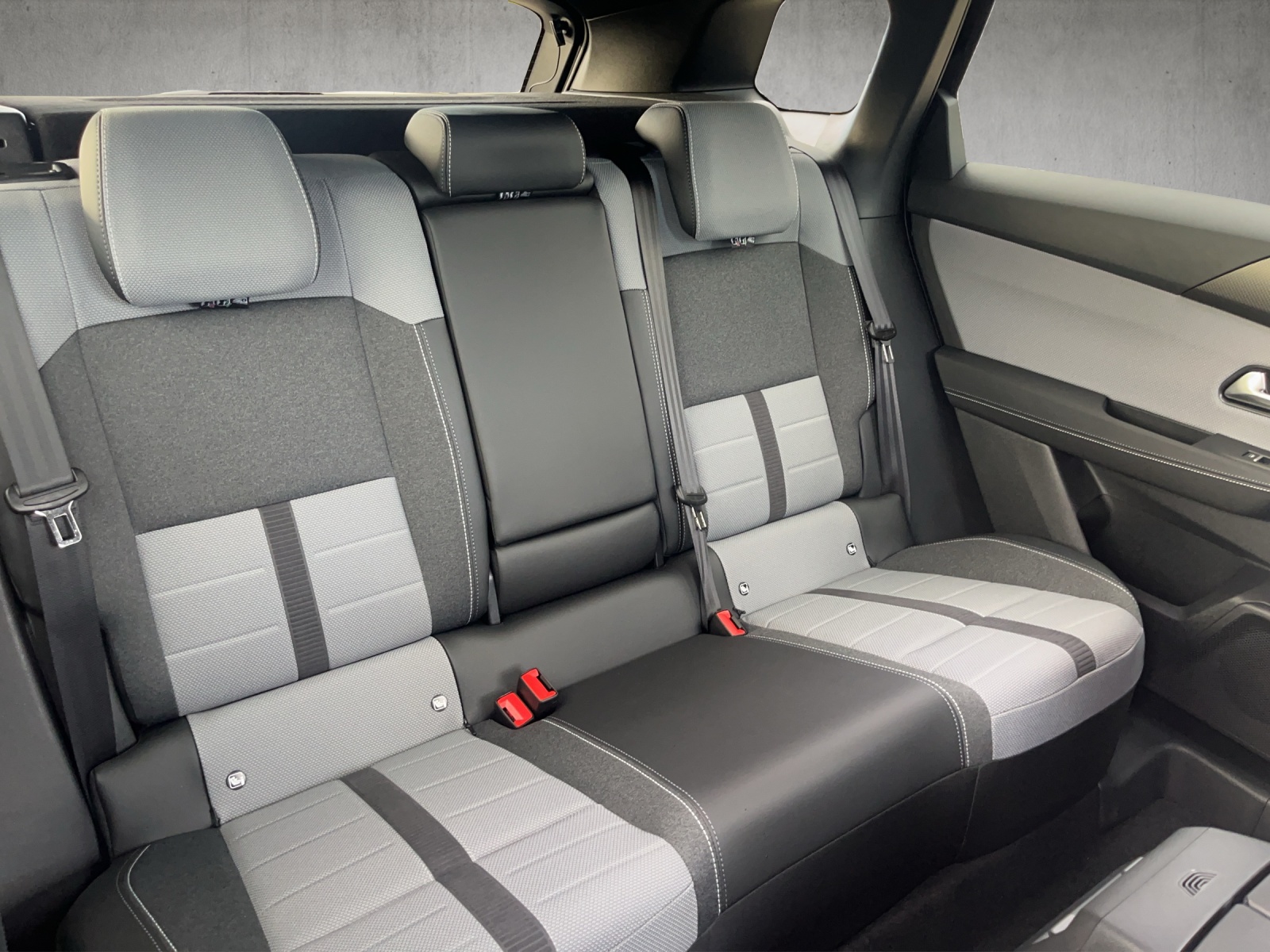 OPEL Grandland-e GS-image-13