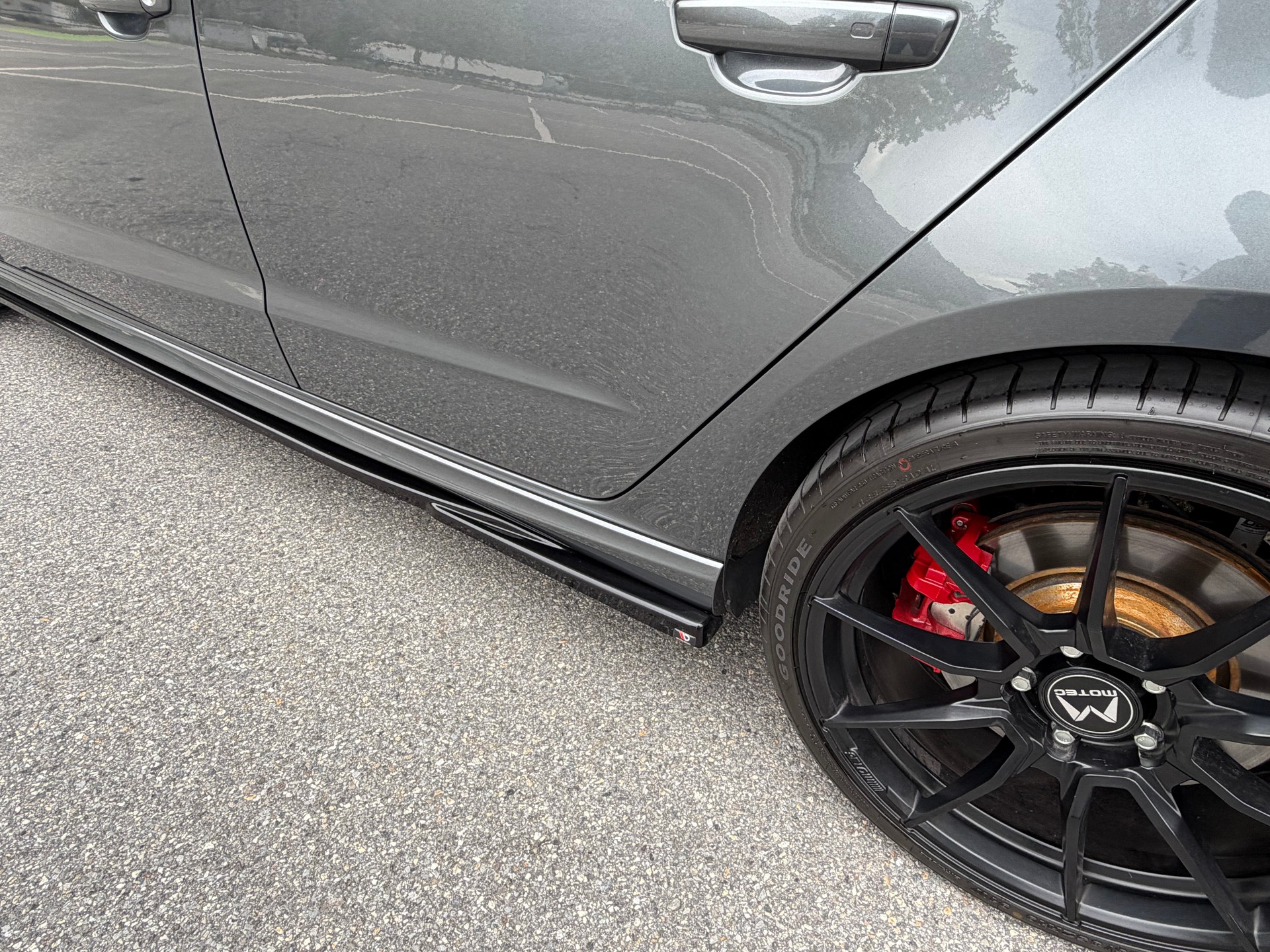 AUDI S3 Sportback 2.0 TFSI quattro S-tronic-image-8