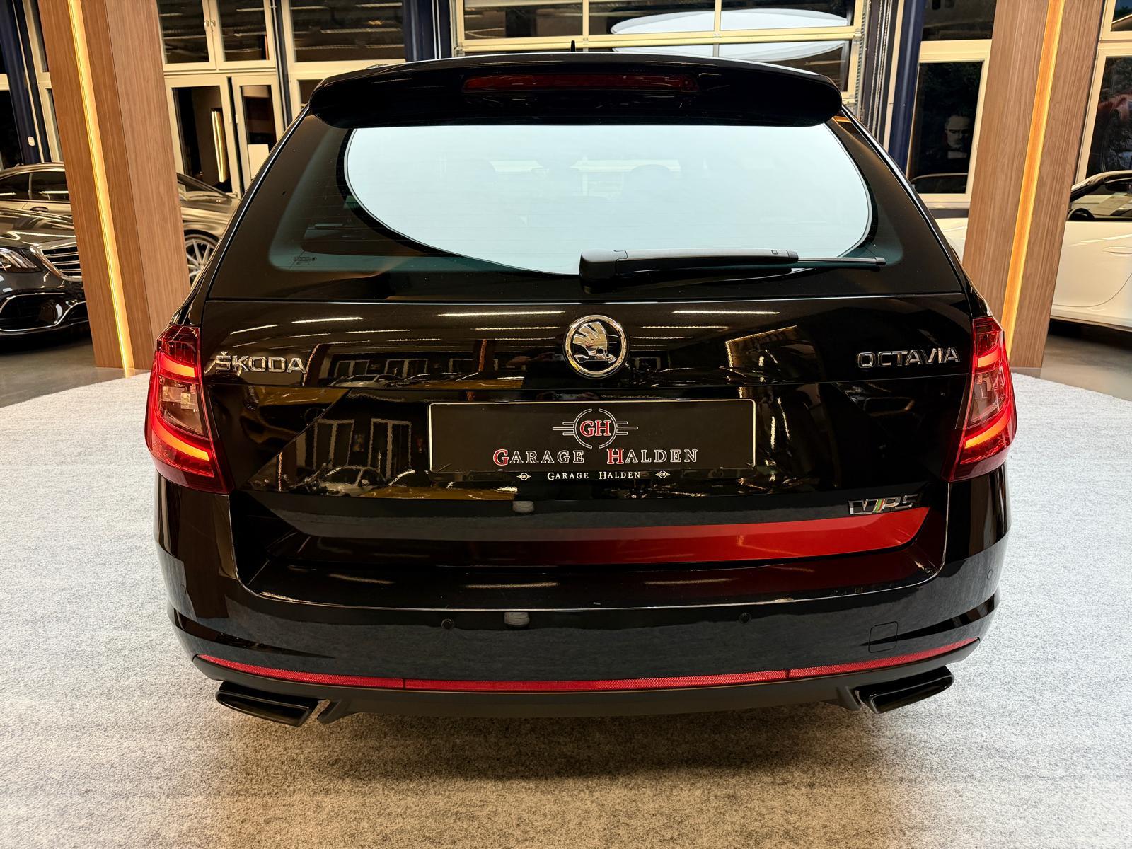SKODA Octavia Combi 2.0 TSI 245 RS DSG-image-6
