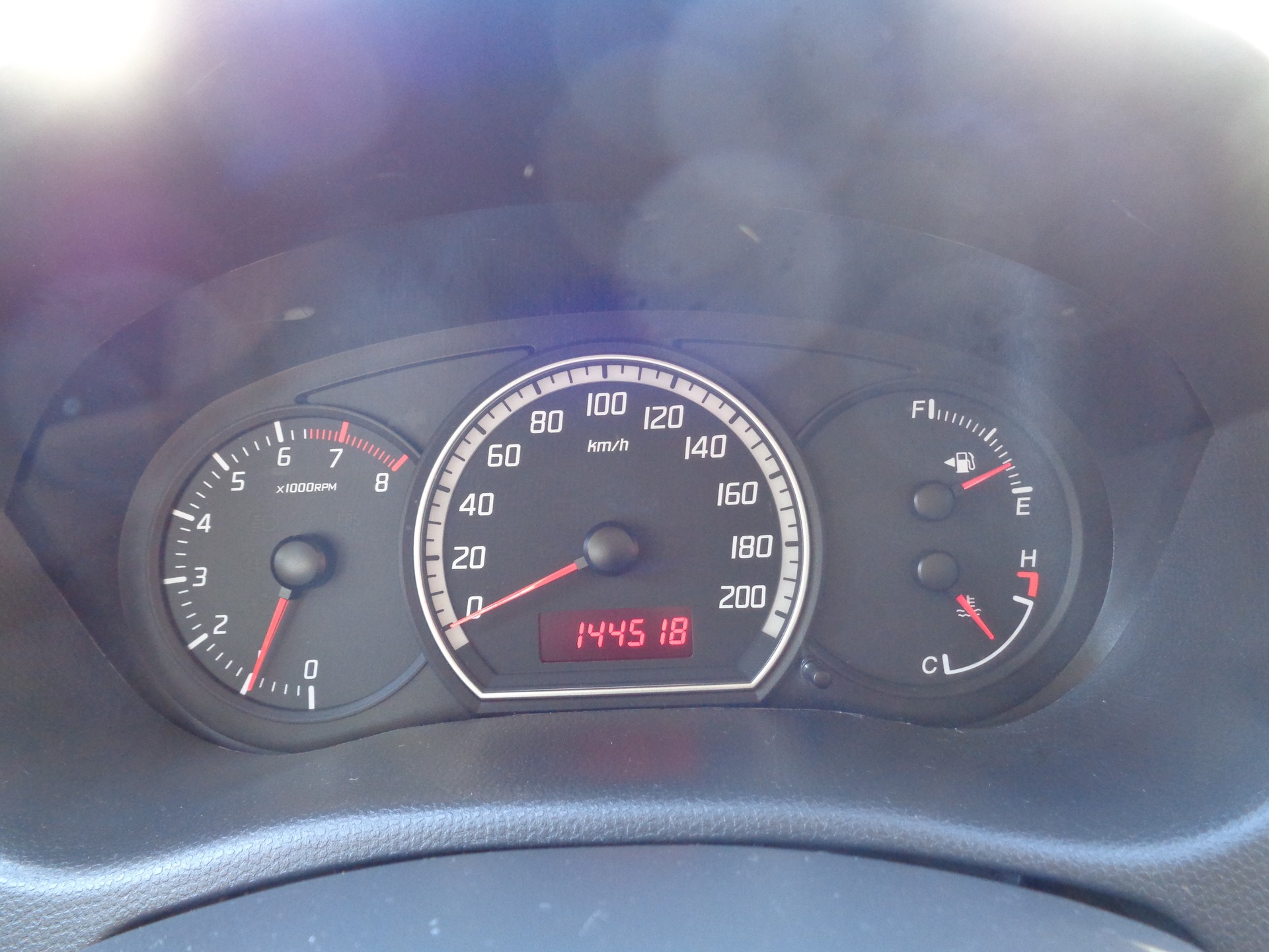 SUZUKI Swift 1.5i 16V VVT GL Top-image-14