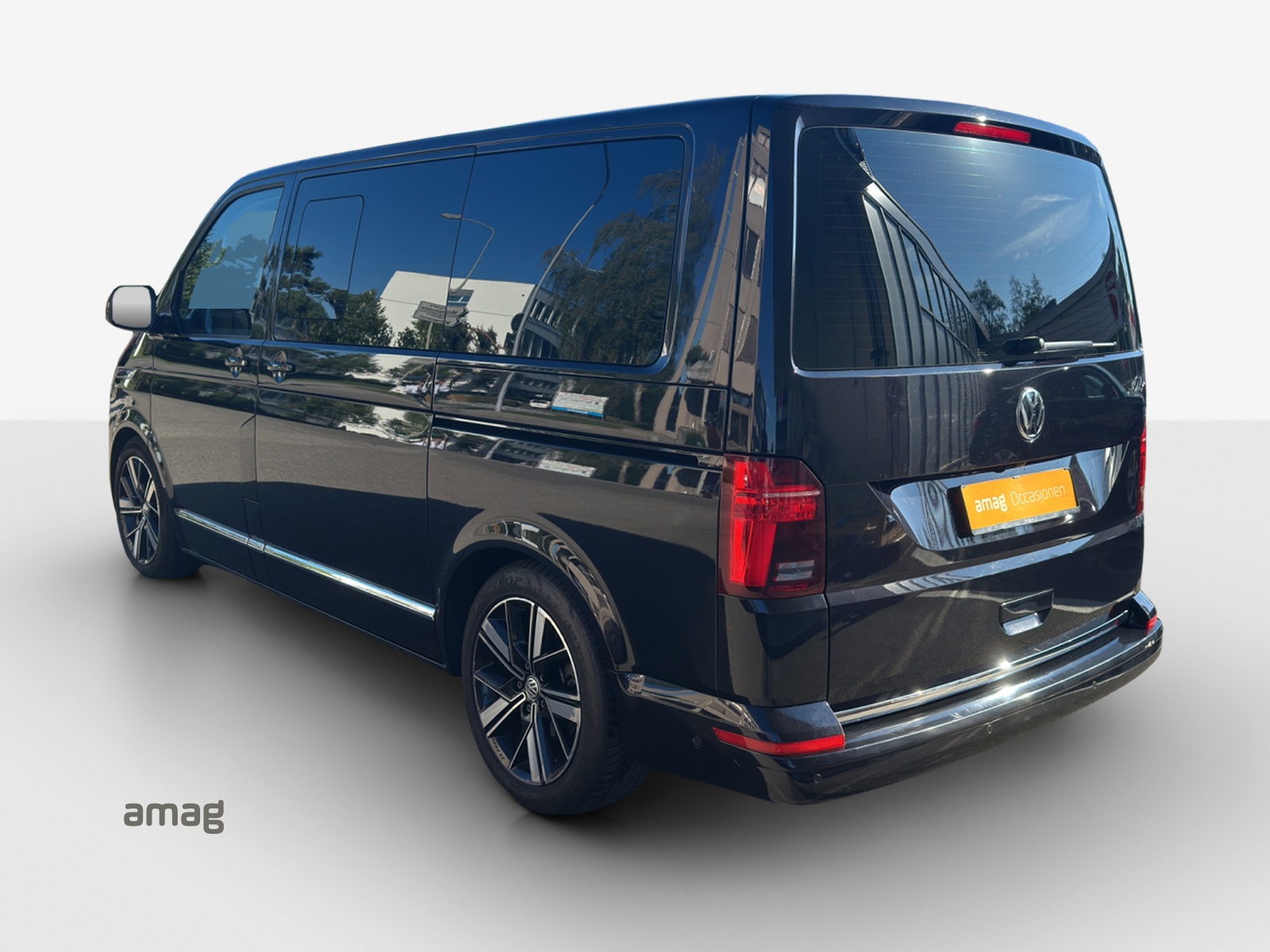 VW T6.1 Multivan 2.0 Bi-TDI Highline Liberty 4Mot. DSG-image-2