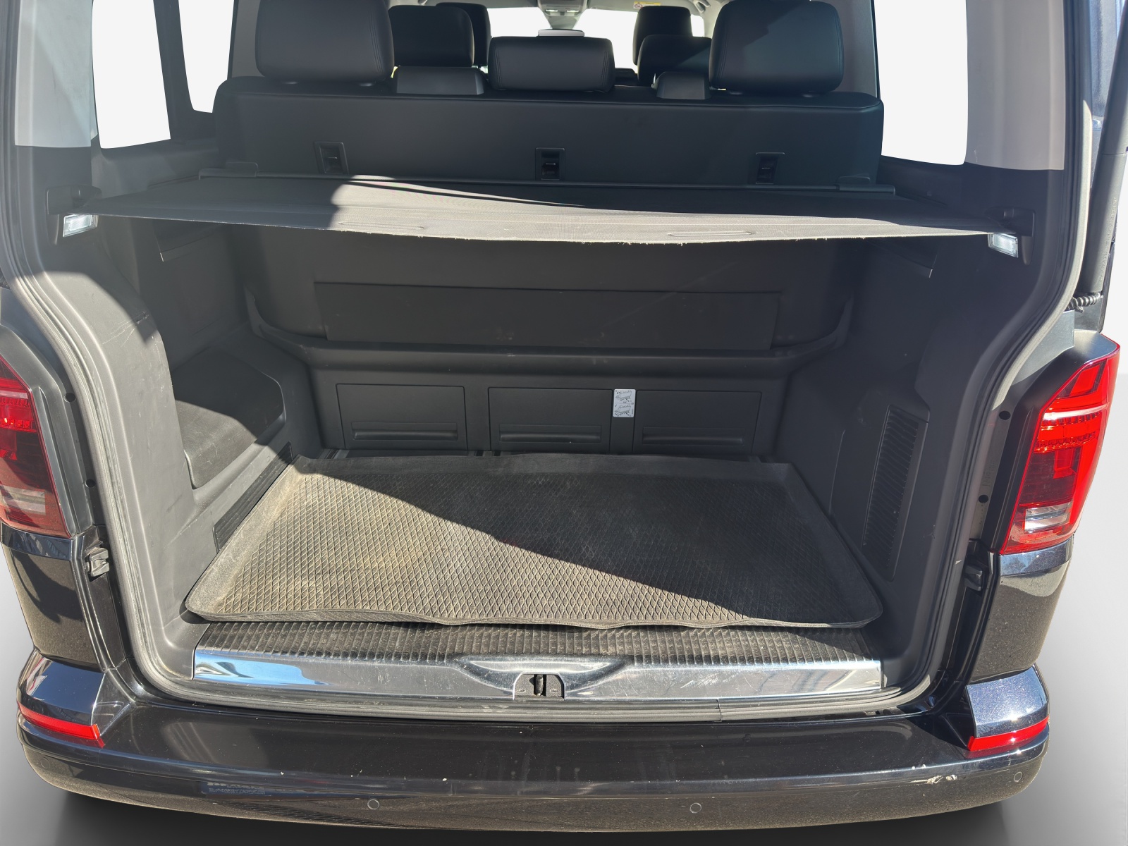 VW T6.1 Multivan 2.0 Bi-TDI Highline Liberty 4Mot. DSG-image-12